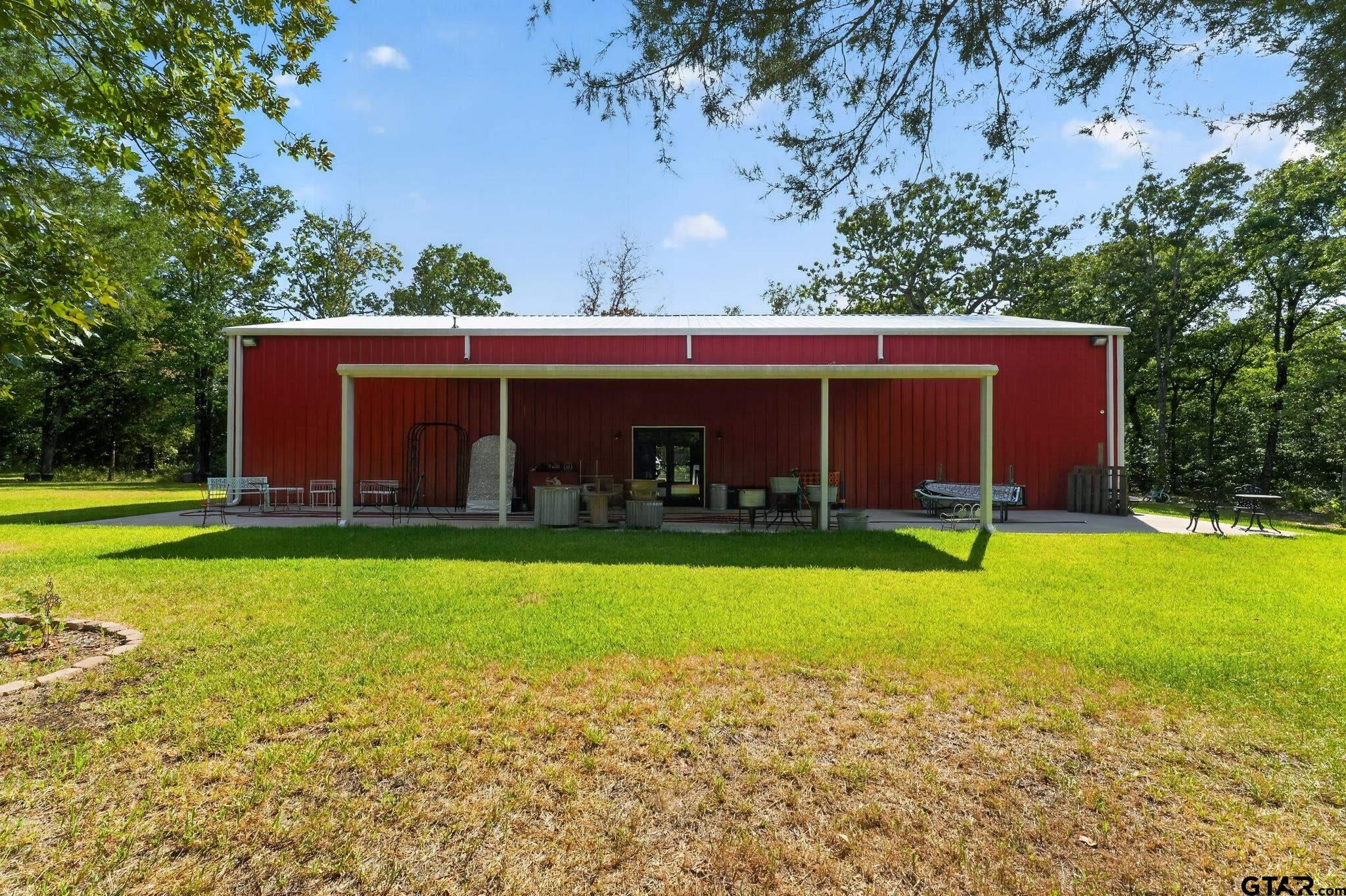 735 County Road 3211
