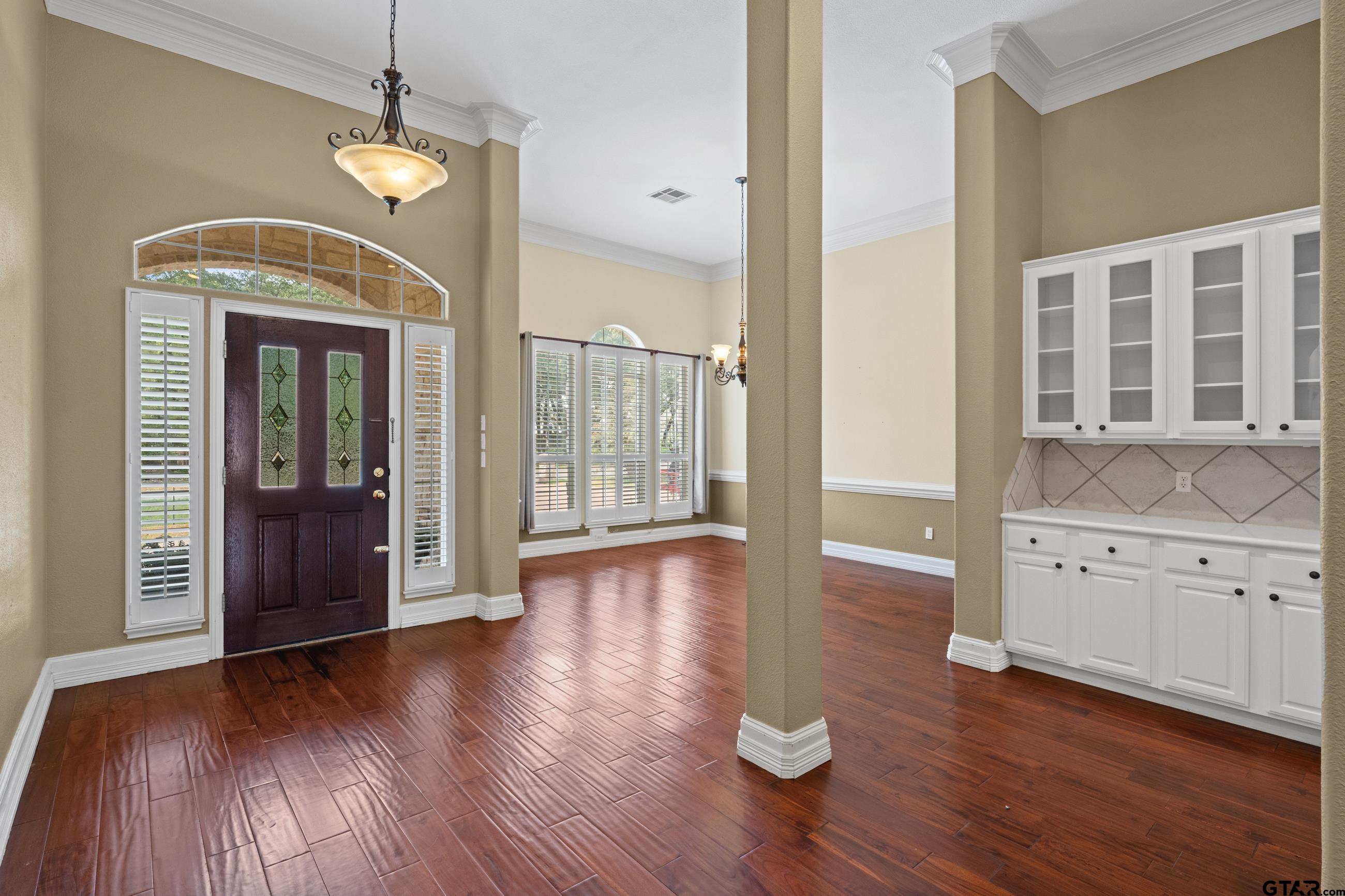 709 BENBROOK CT.