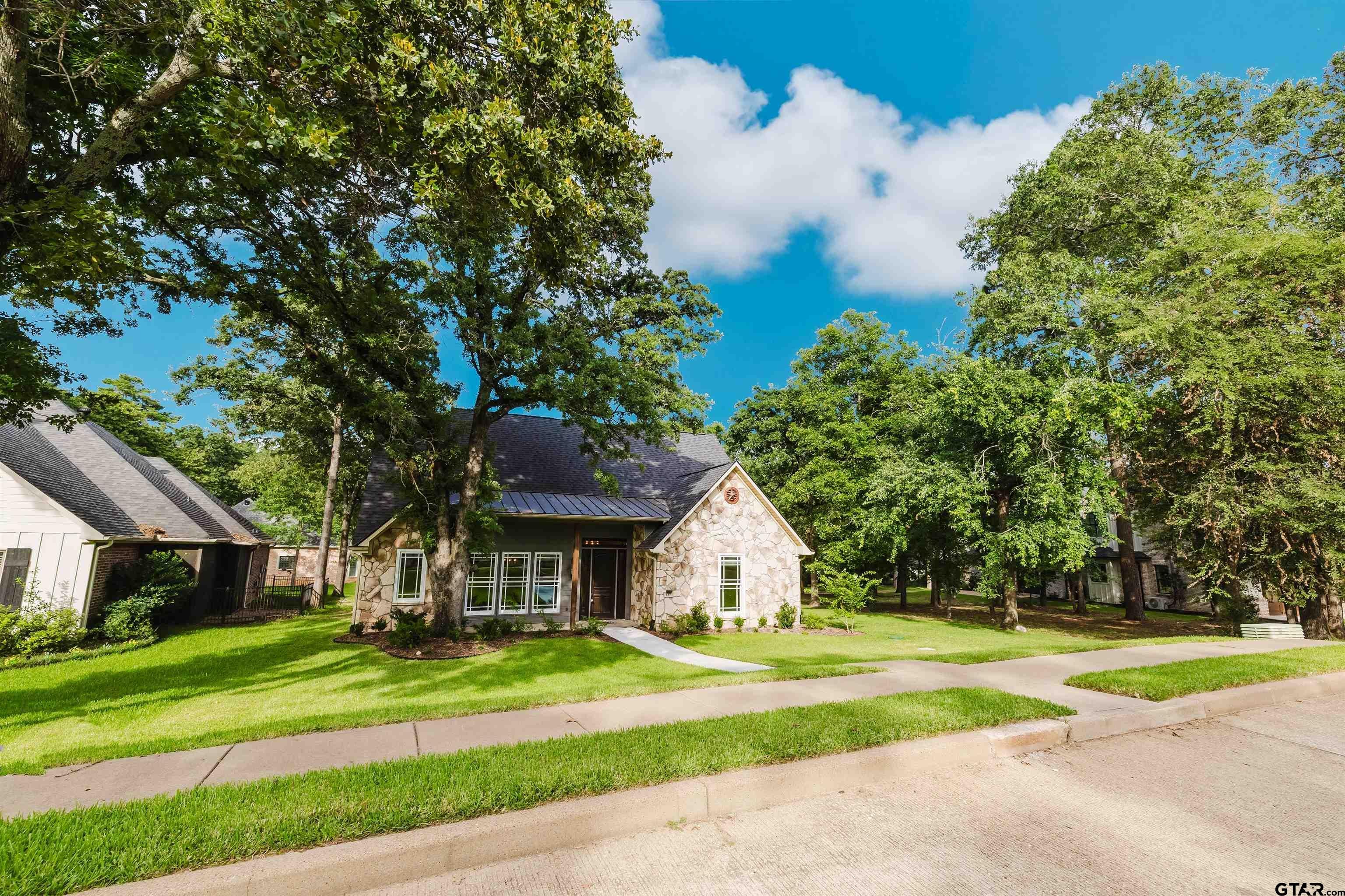 117 S Eagles Bluff Blvd.