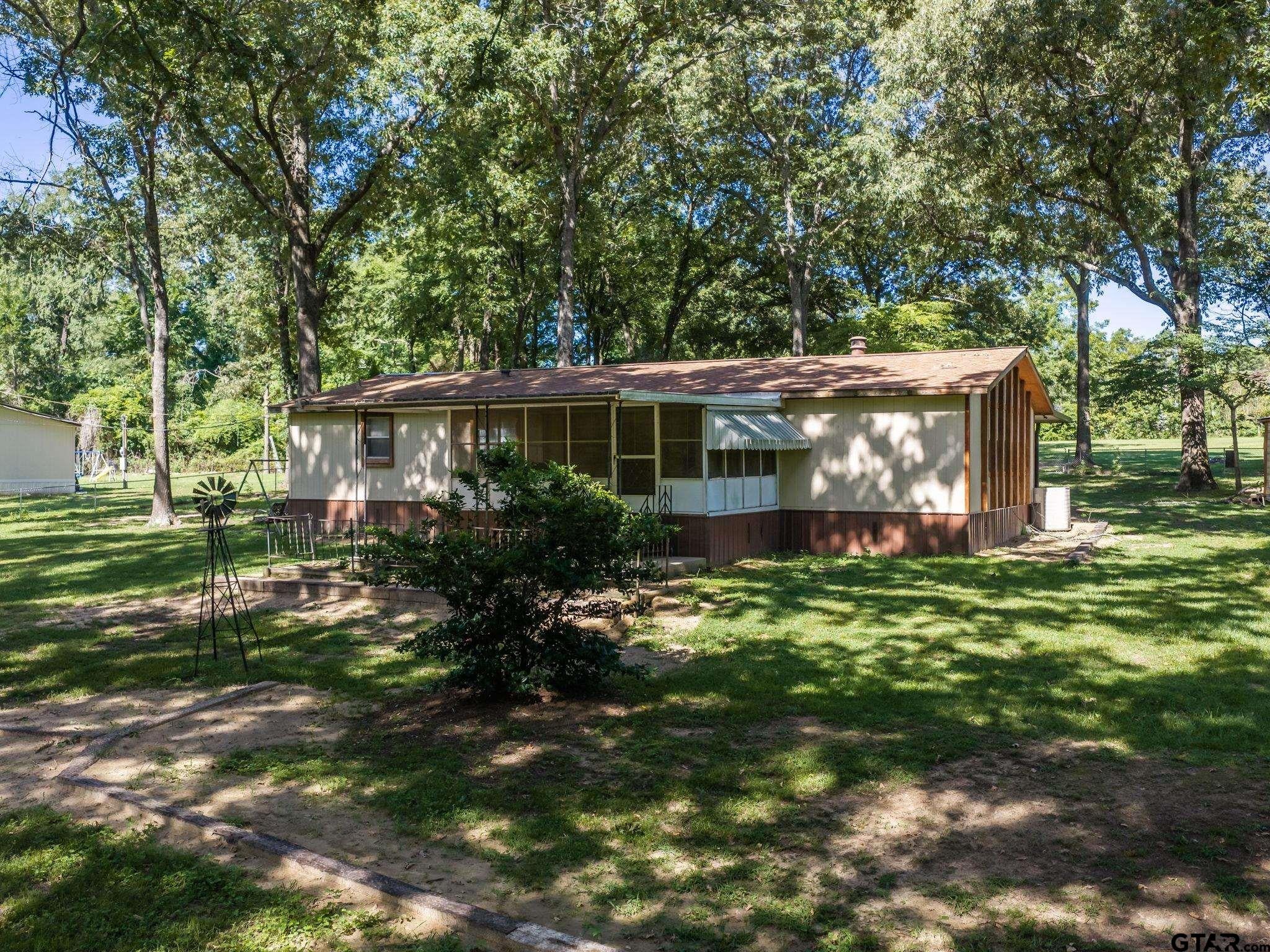 4912 Sunbird Dr