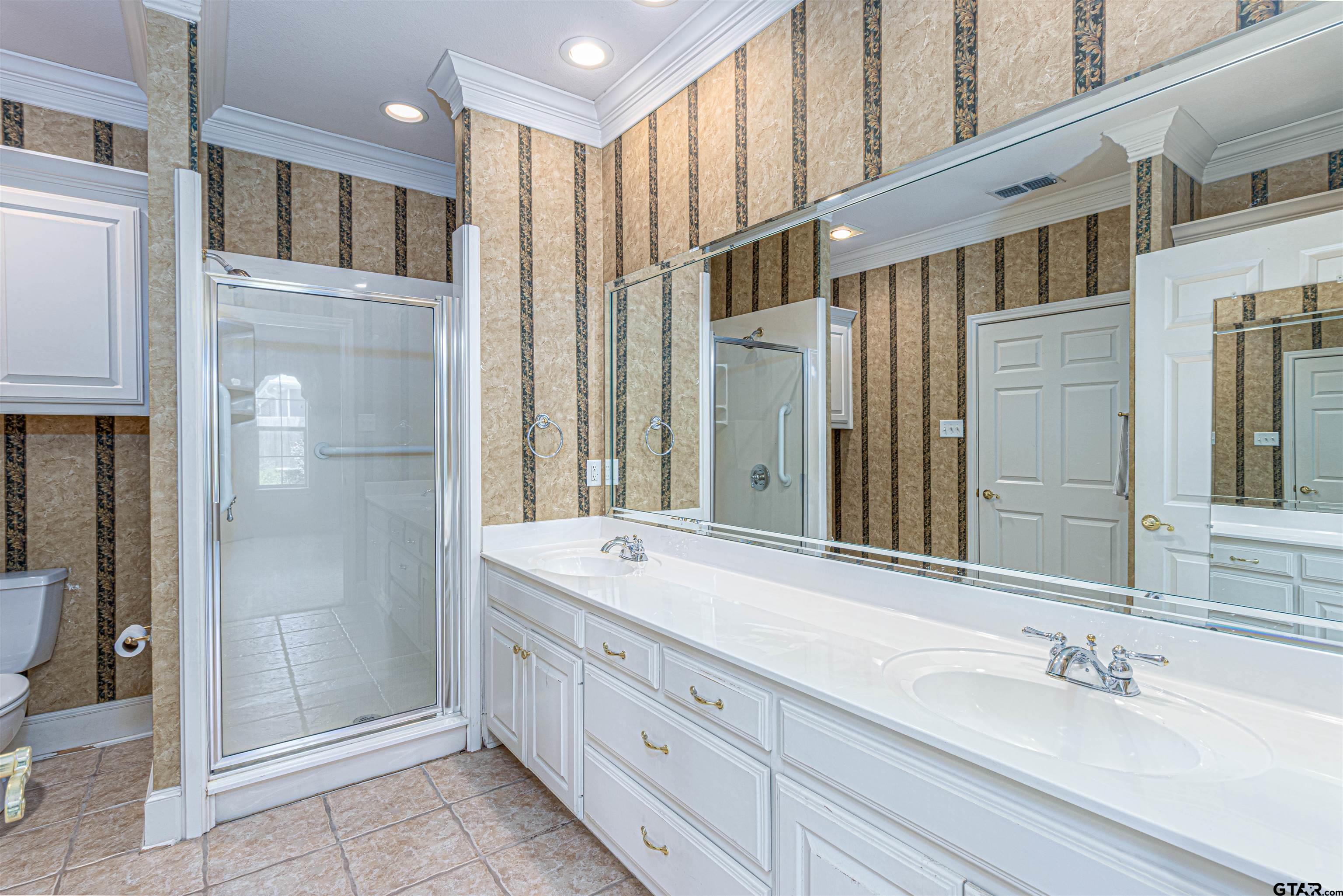 1911 Hollyglen