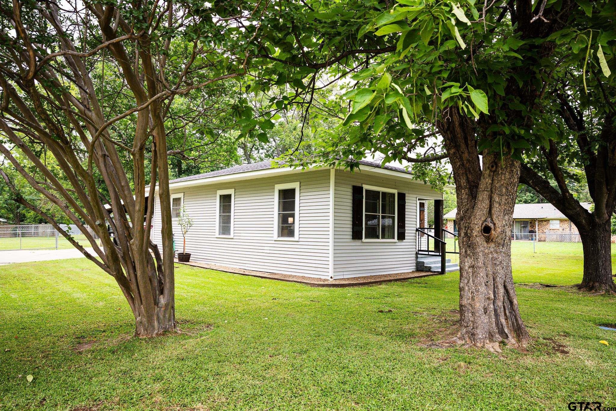 508 Fleming St.