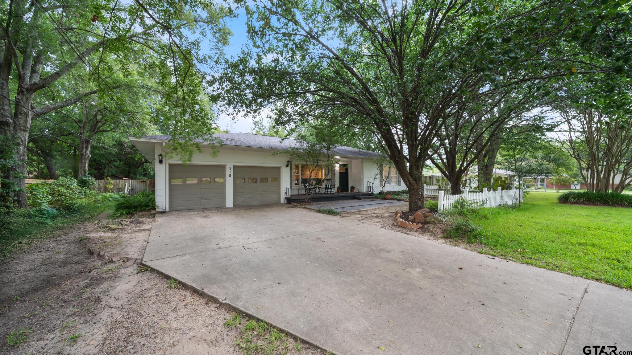 518 W Kansas Street - Photo 2