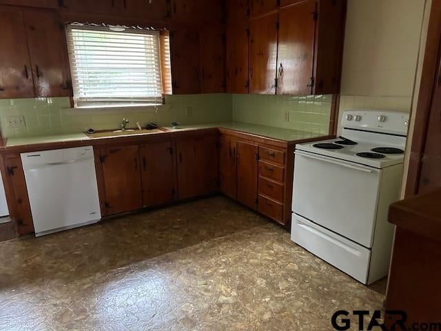 330 W Charnwood St