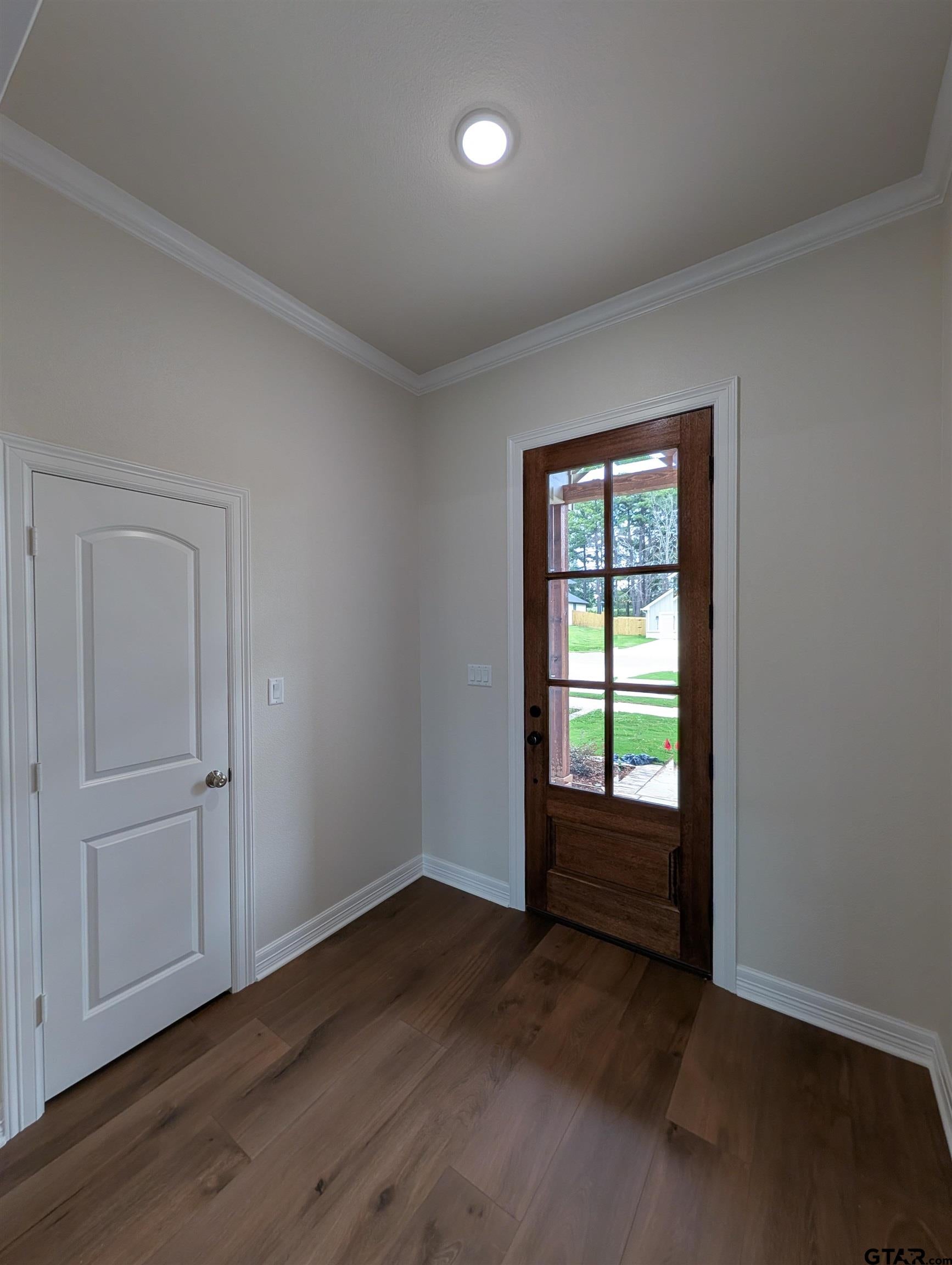 12124 Pinecrest Drive