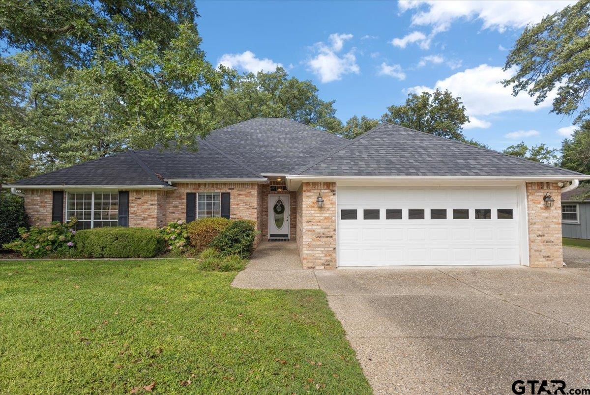 532 Dogwood Ln