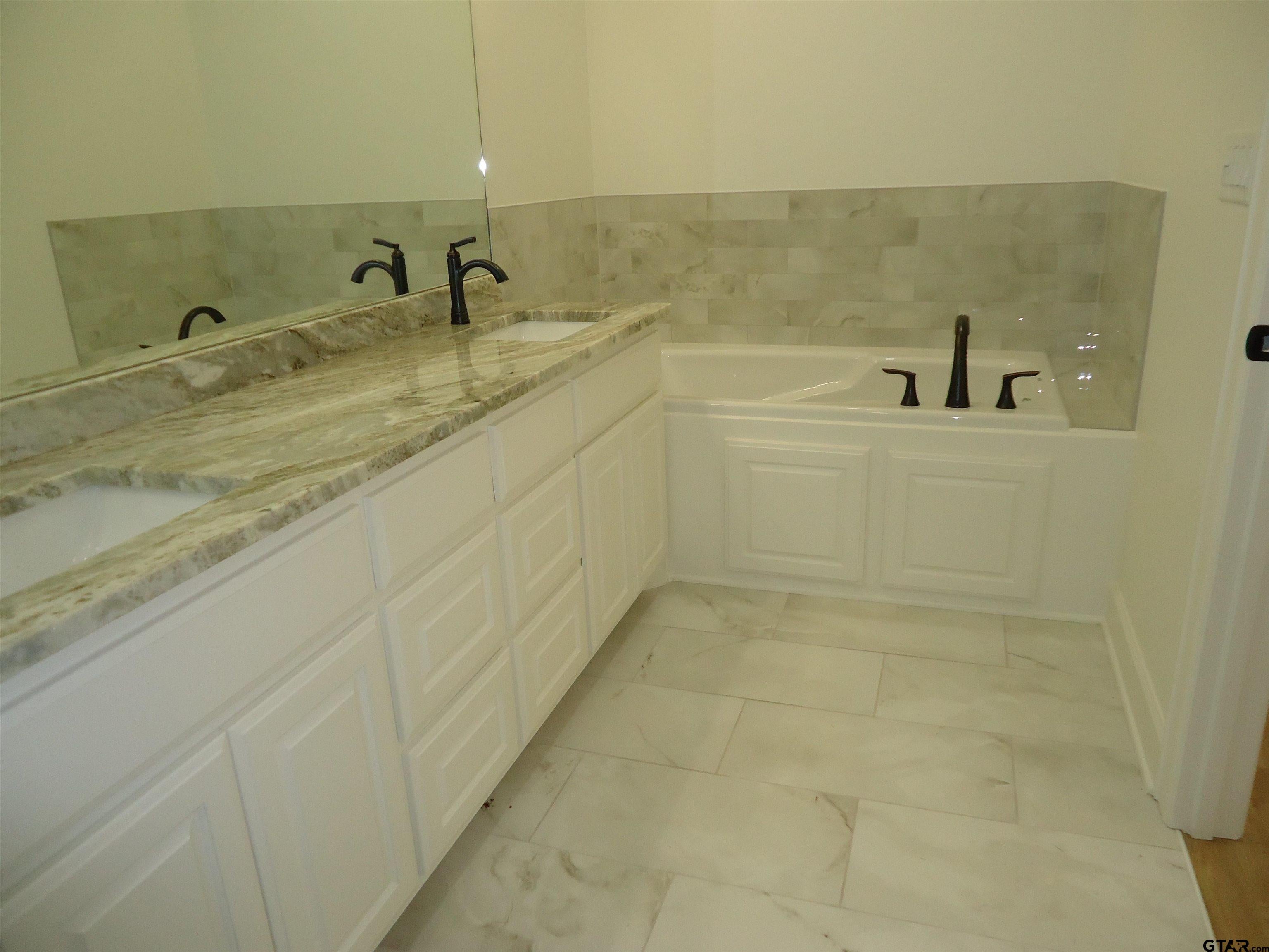 307 Windridge Dr