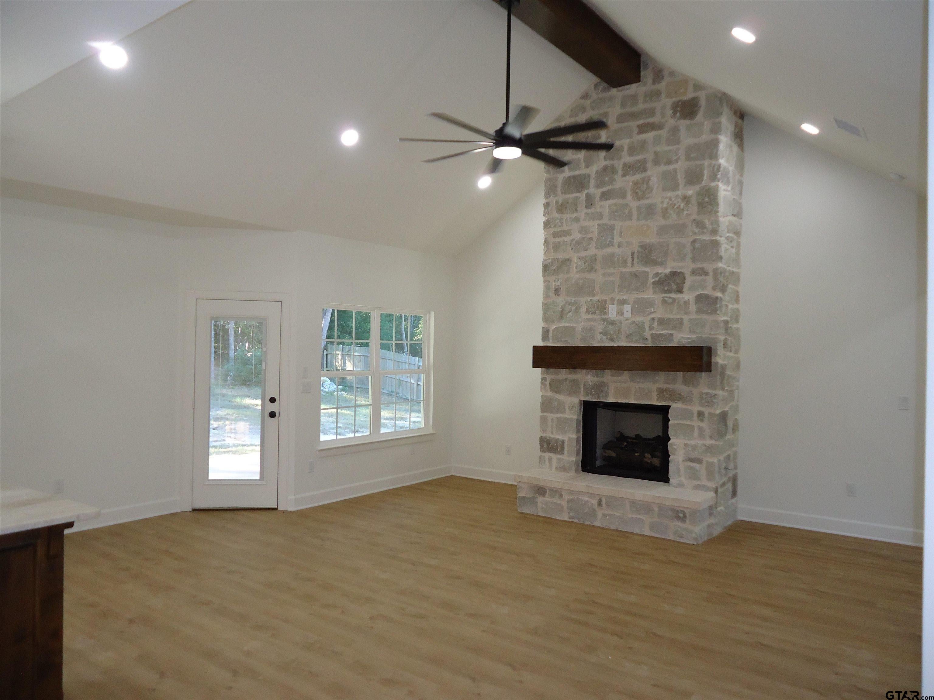 307 Windridge Dr