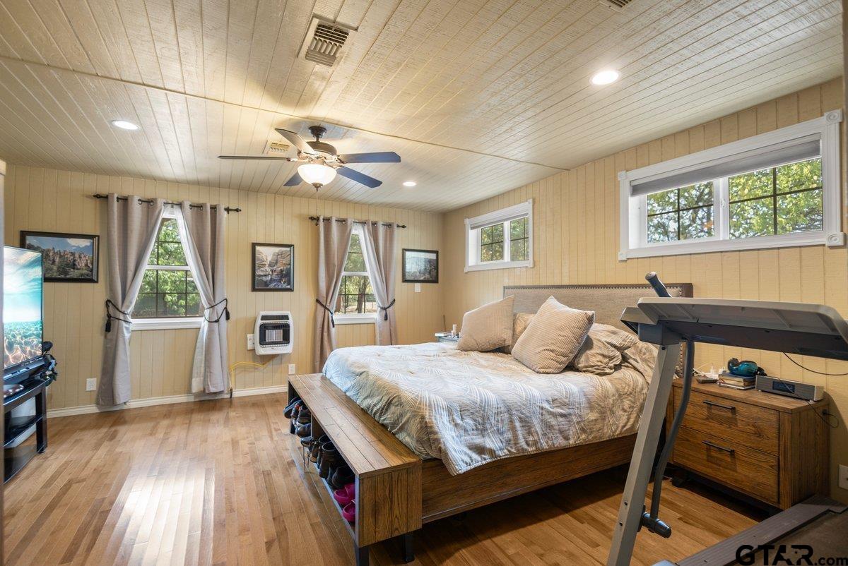 12118 County Road 313 E
