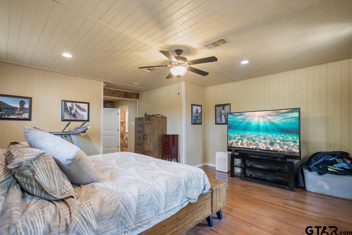 12118 County Road 313 E