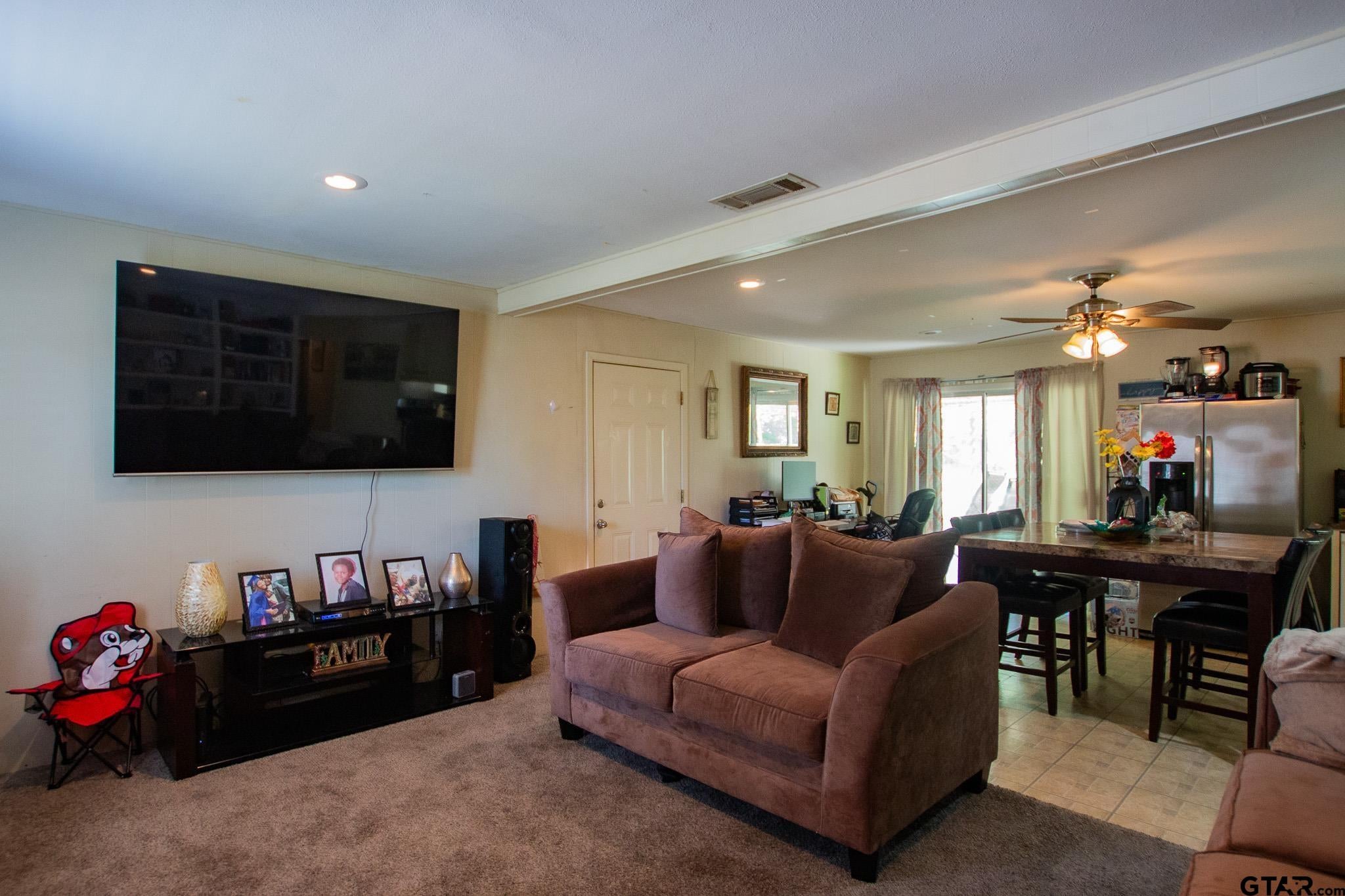 8142 Karen Dr