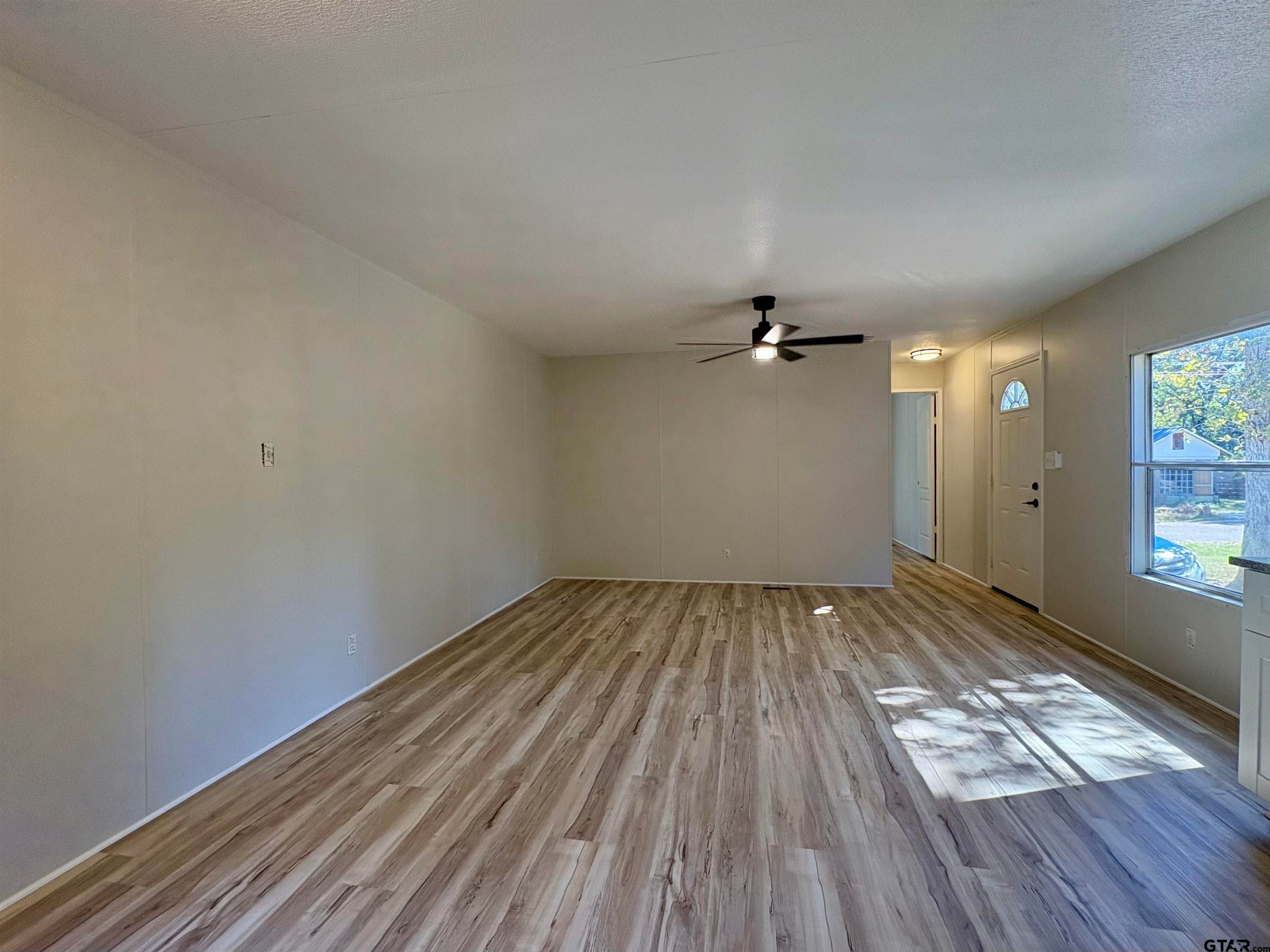 864 Elizabeth Dr