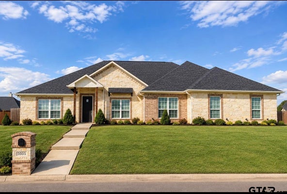 1005 STONE BRIDGE ST, MOUNT PLEASANT, TX 75455 - Image 2d30ccfc3cef0ffb373eb9e6d33eb37f/1811955831