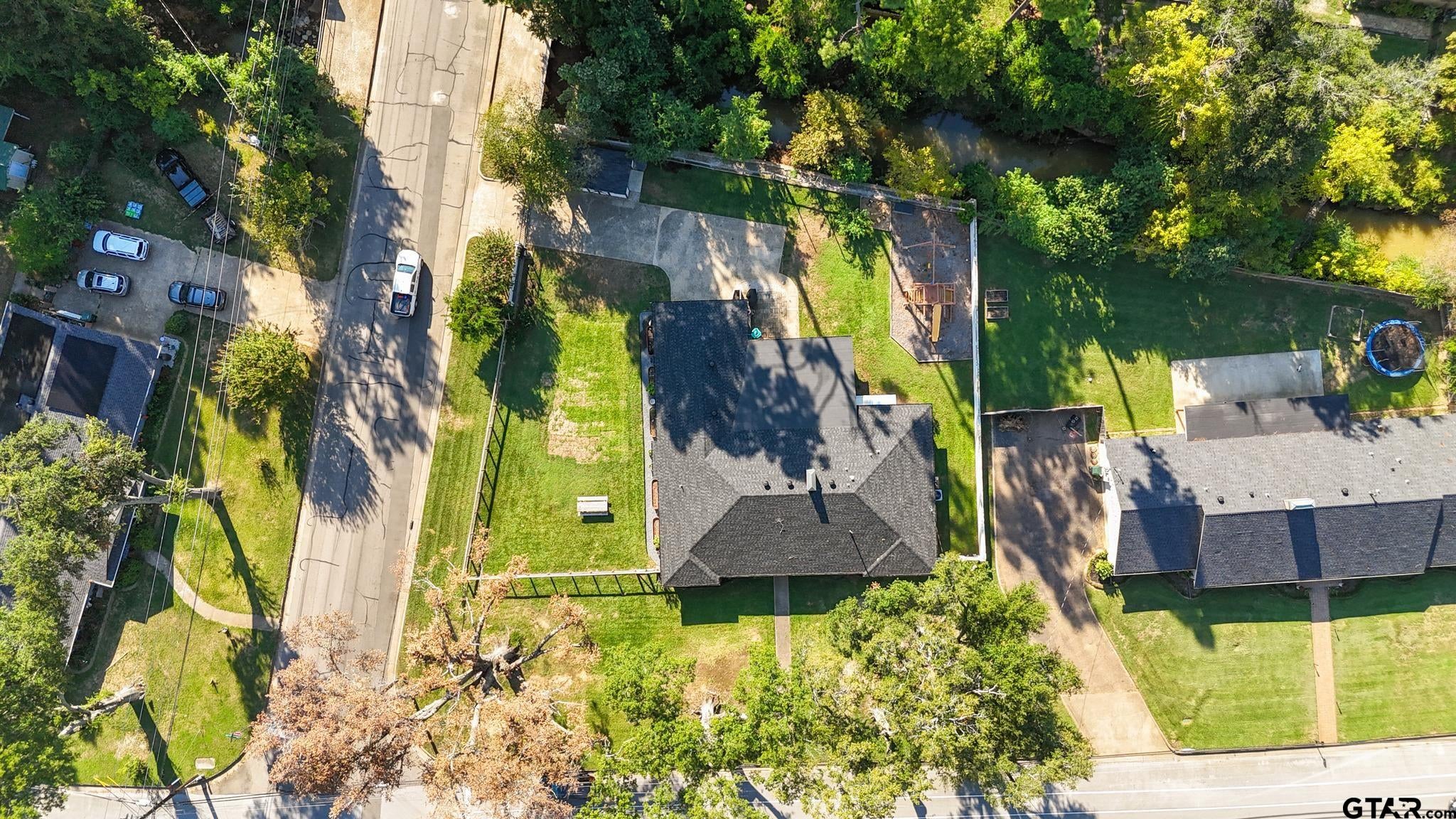 2929 Sunnybrook