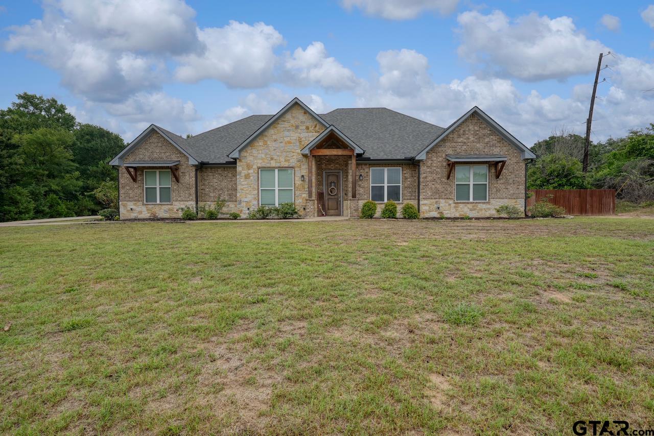 4999 Lago Vista Drive