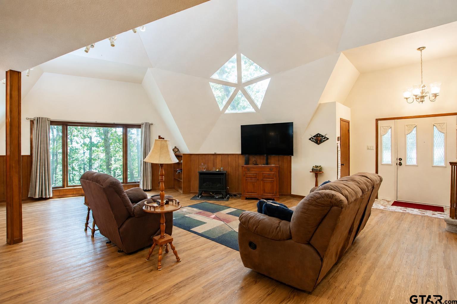 2261 FM 2972