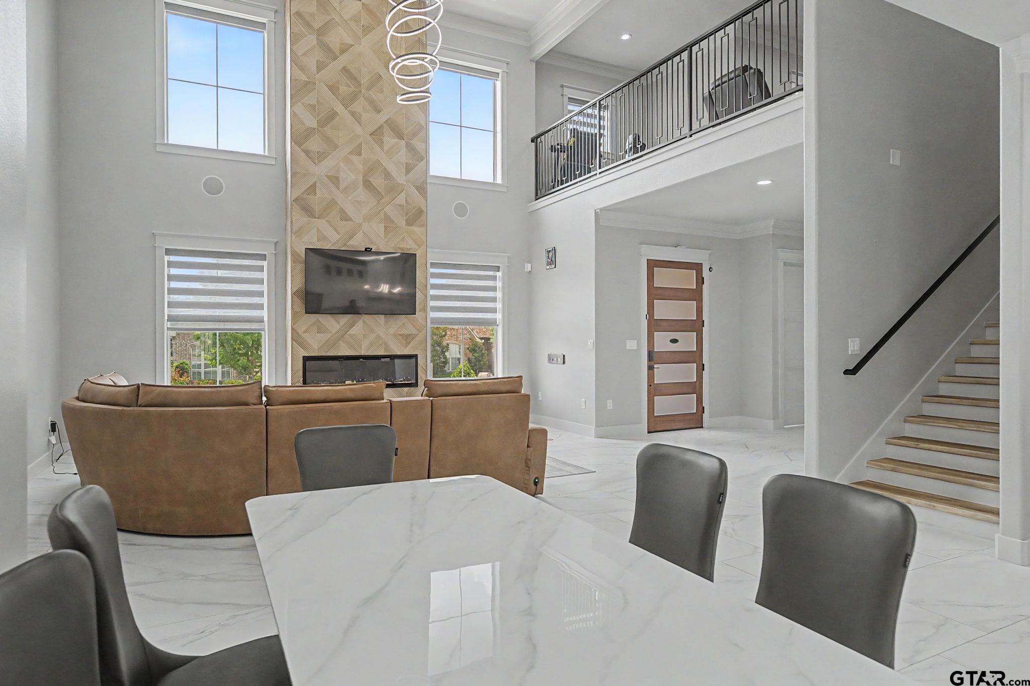 7317 Lake Pointe Cove