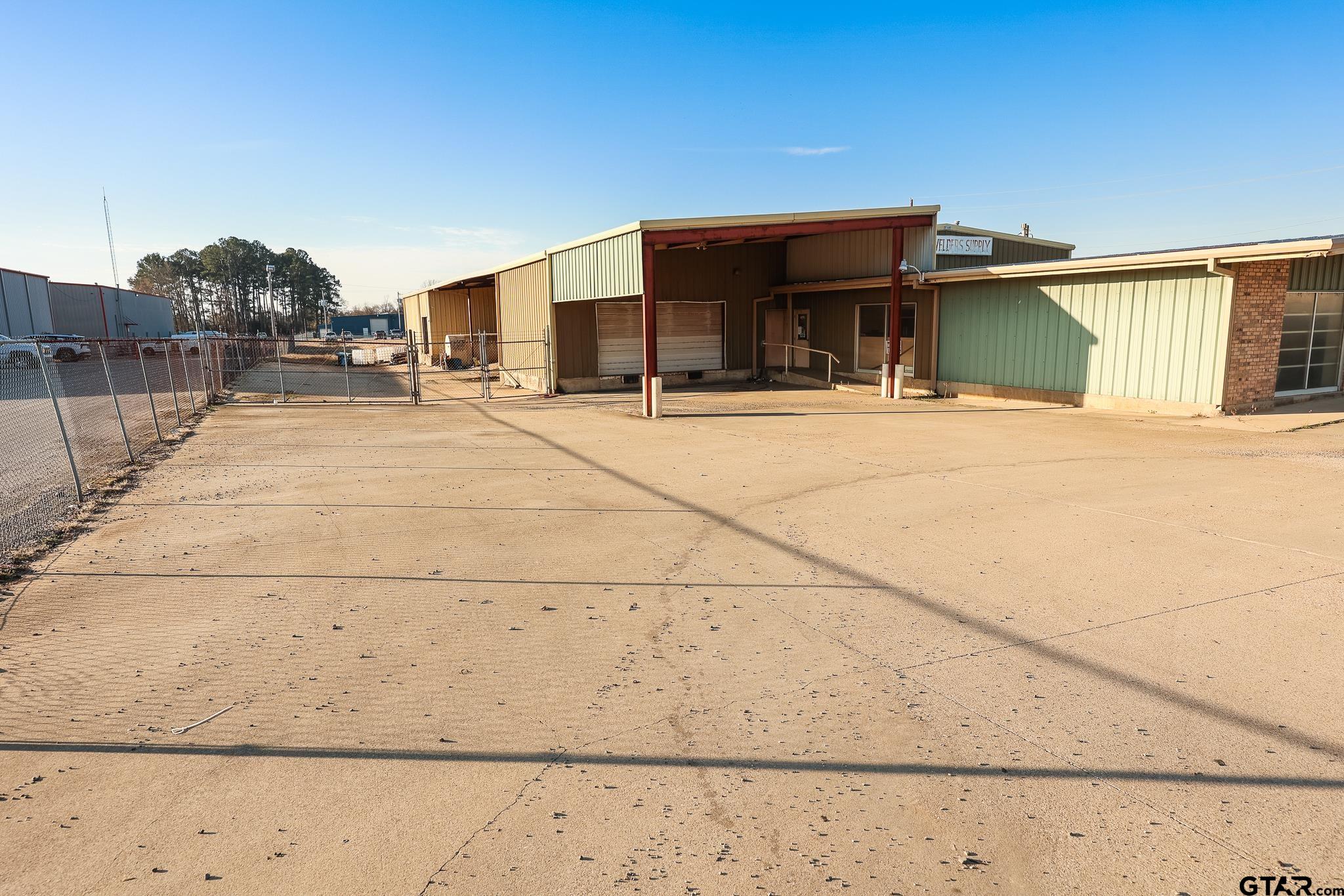 5105 W LOOP 281