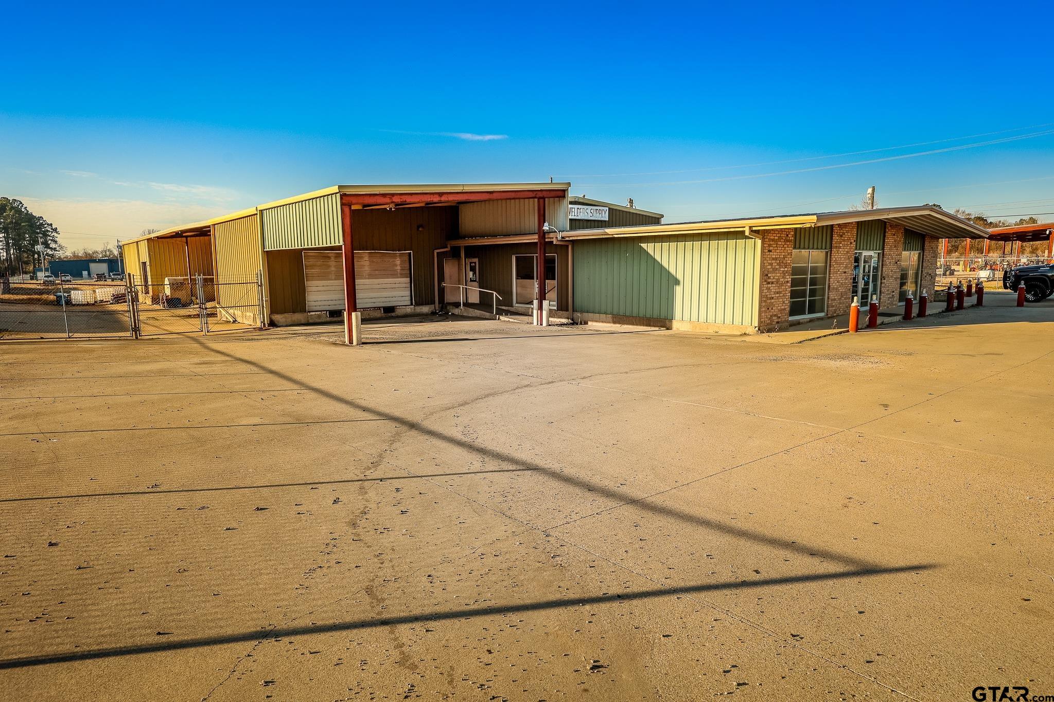 5105 W LOOP 281