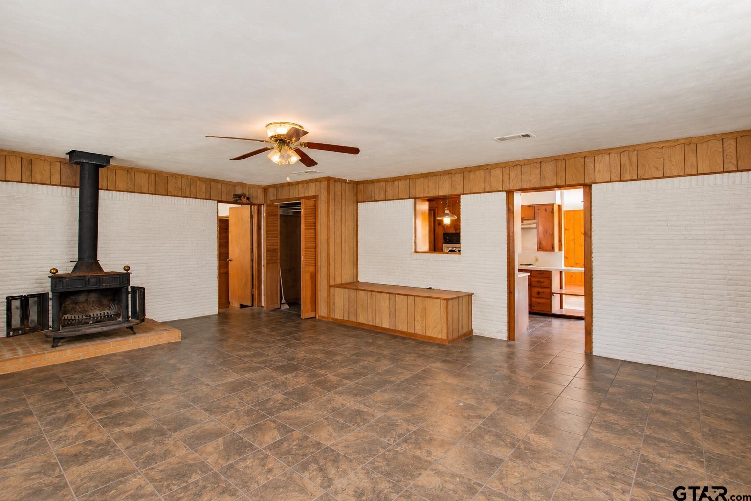 101 Leland Dr