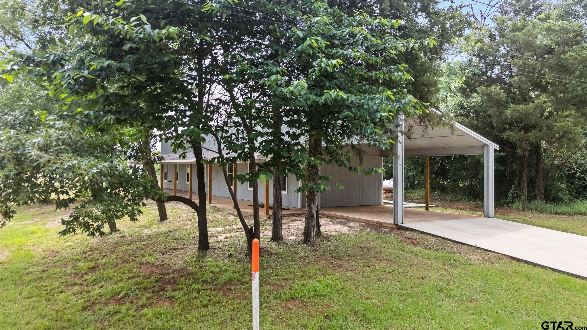 152 Royal Drive W.