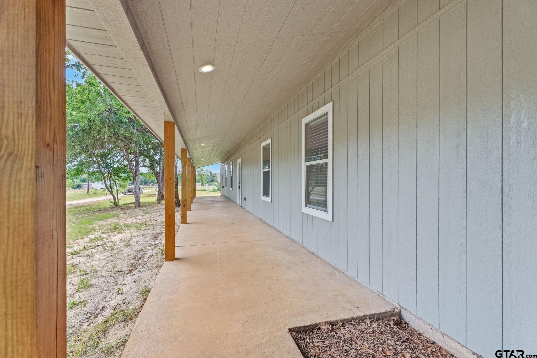 152 Royal Drive W.