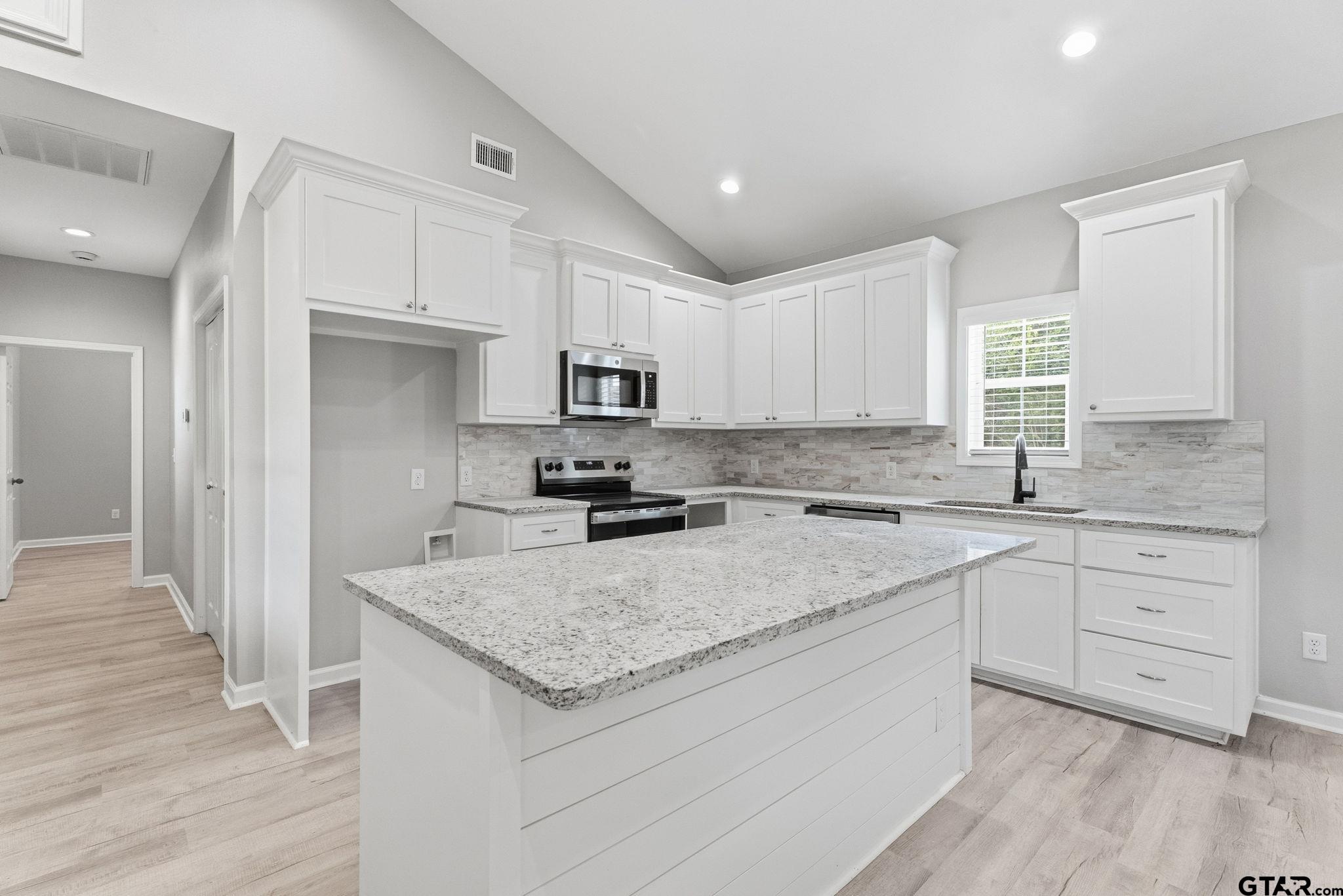 152 Royal Drive W.
