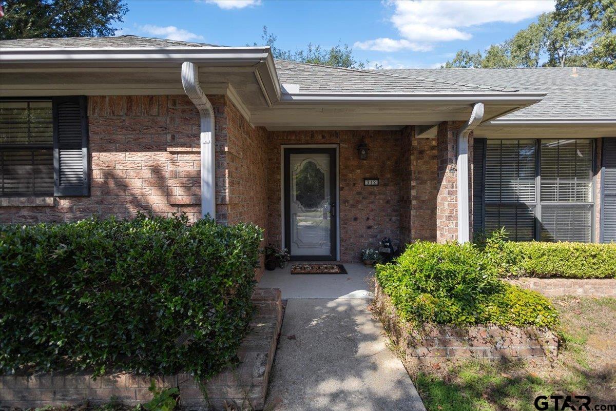 312 Chickasaw