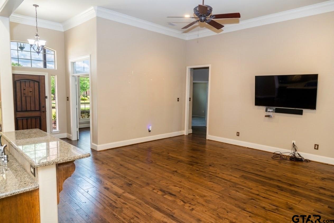 11175 Fox Trail