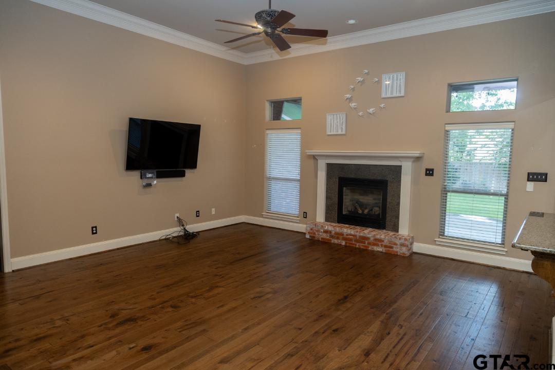 11175 Fox Trail
