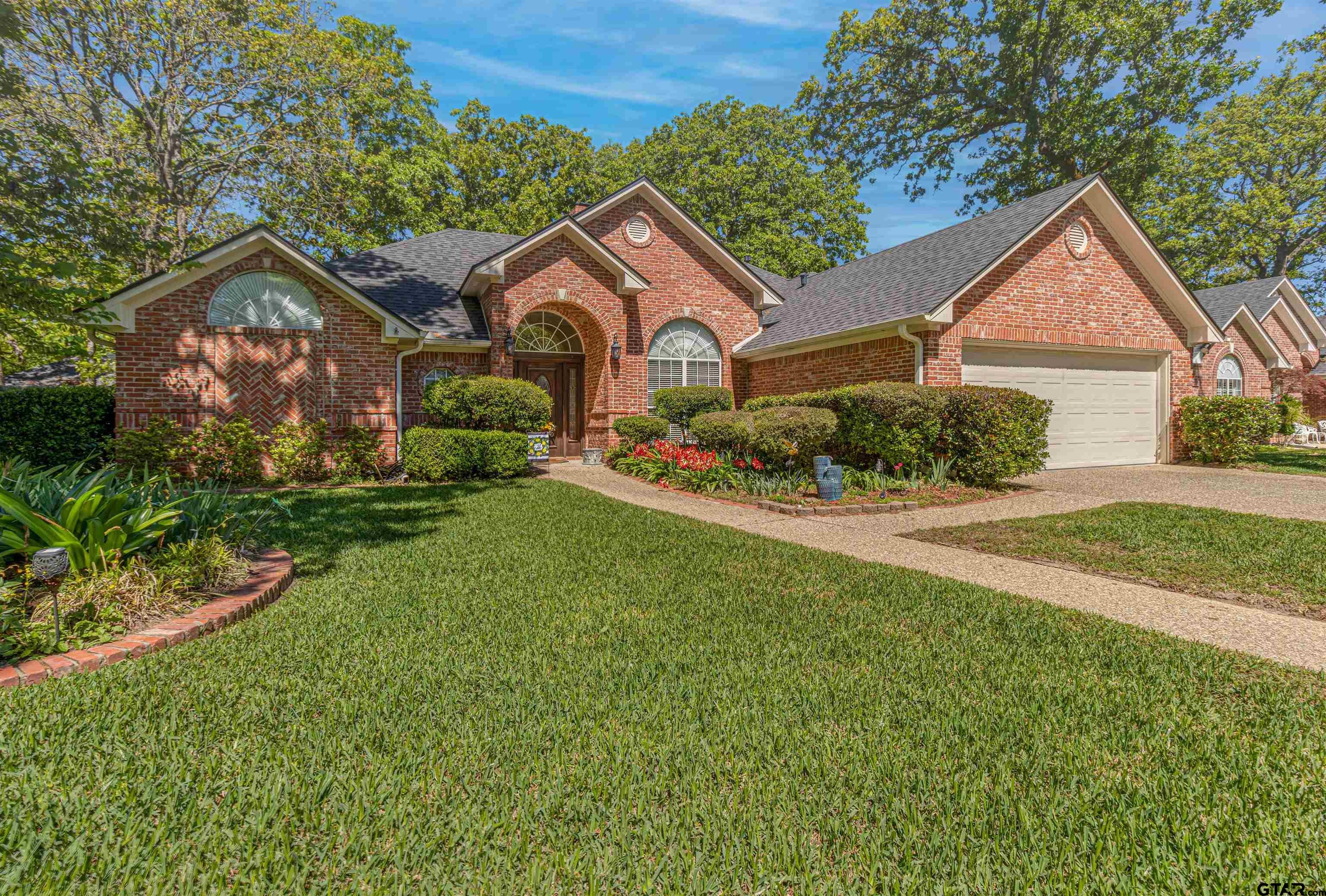 3314 Pebblebrook DR