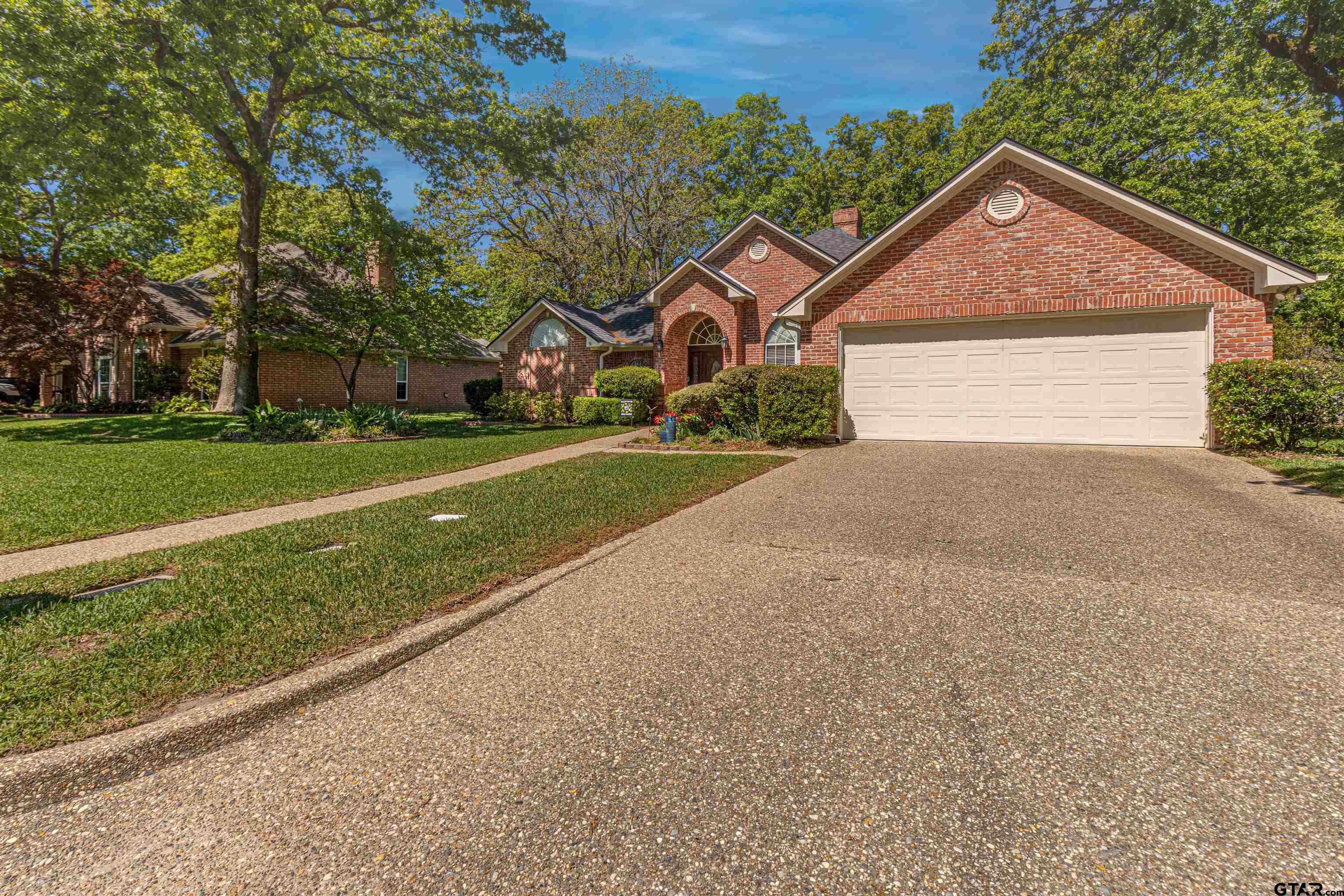 3314 Pebblebrook DR