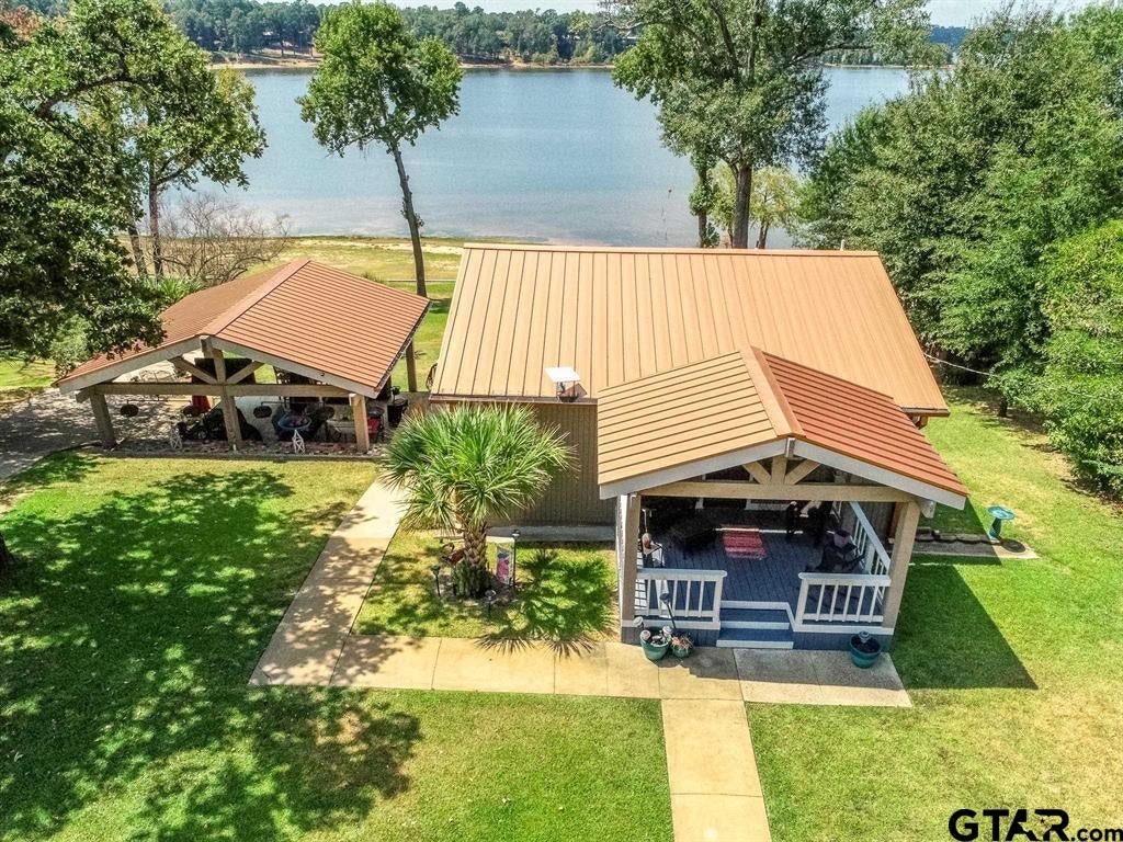 851 LAKEVIEW