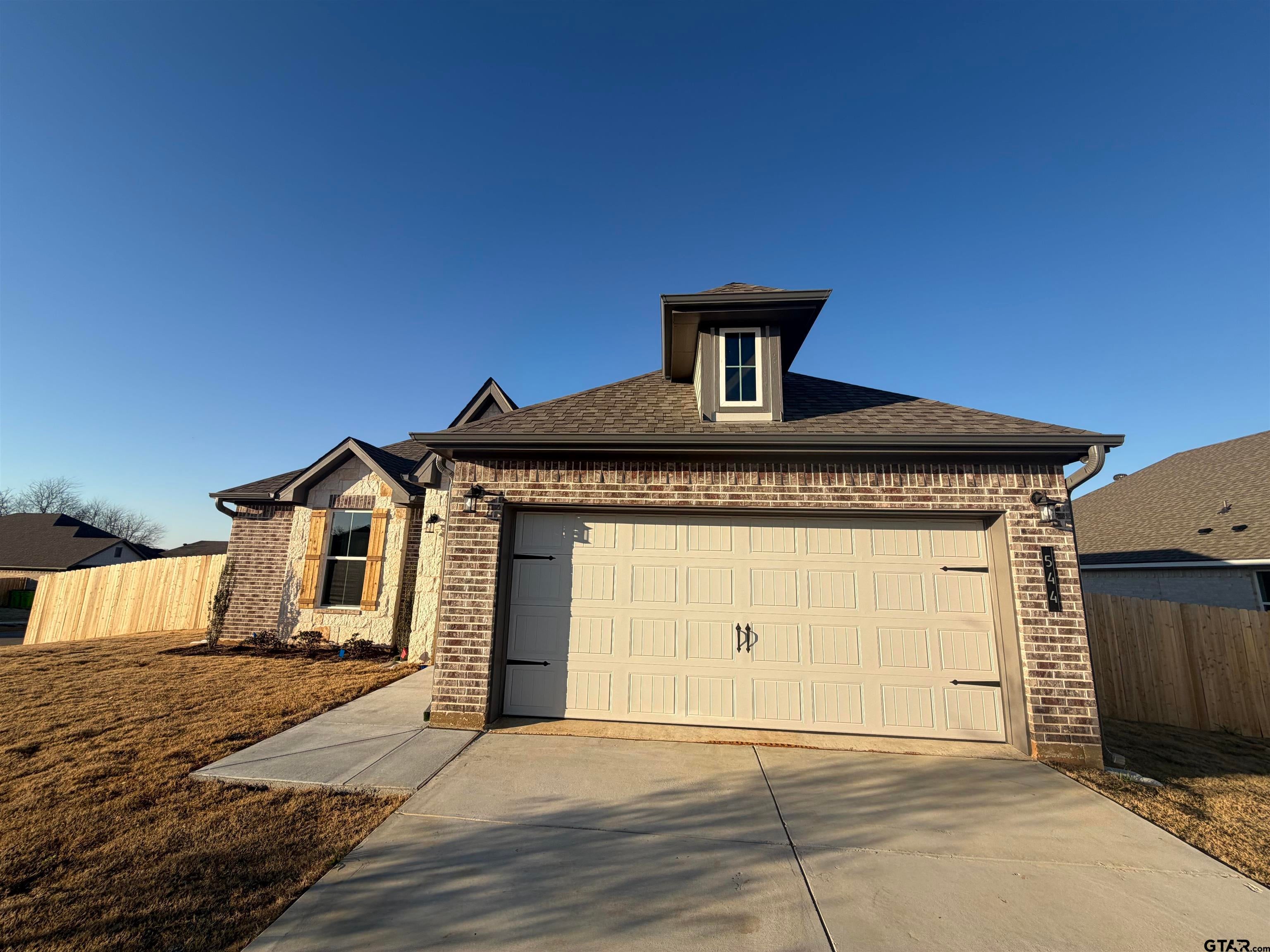 544 Prince Place