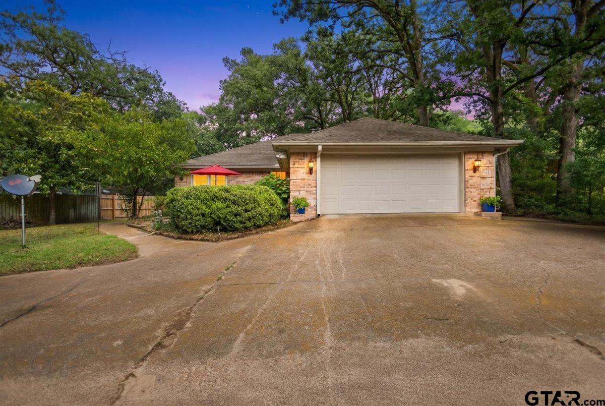 241 Hideaway Lane Central