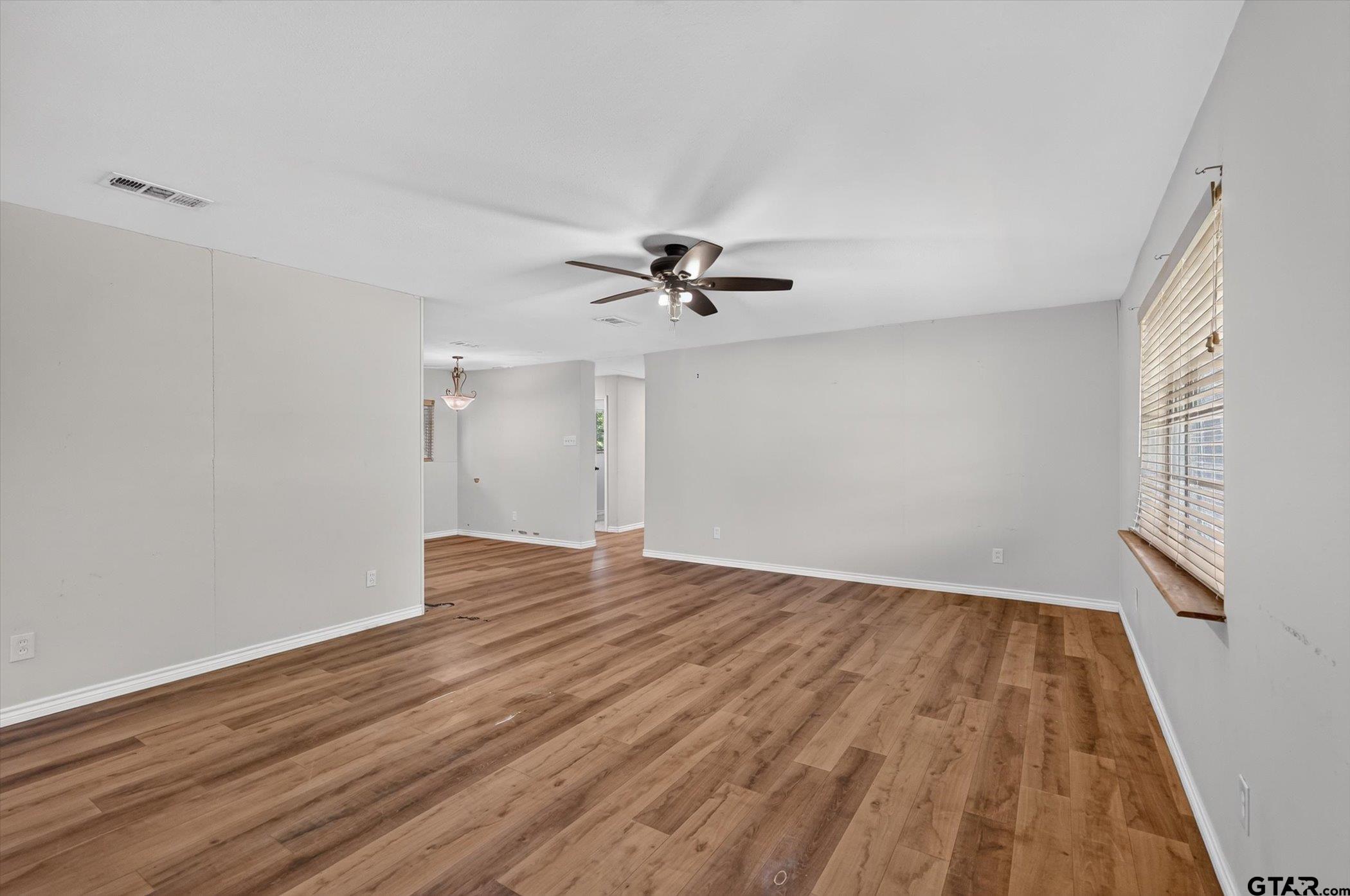 387 Avenue D