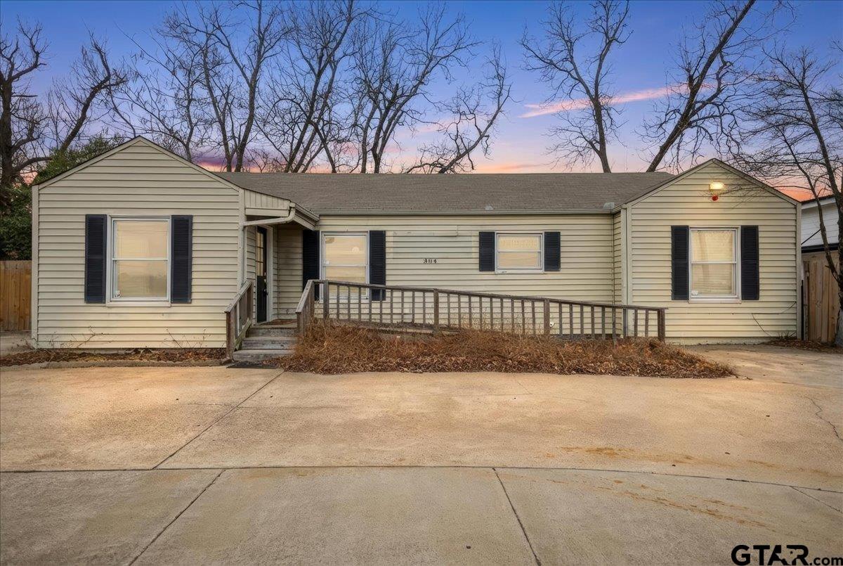 304 N Main