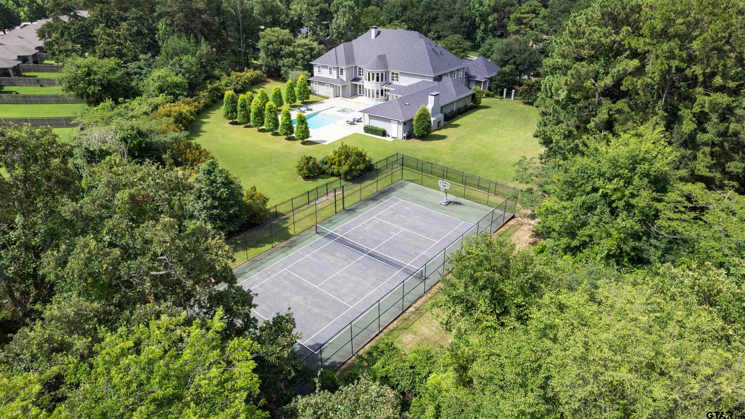 6090 Graemont Blvd