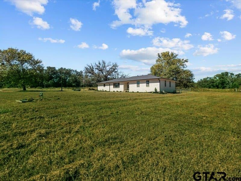 17014 Woodcrest Circle