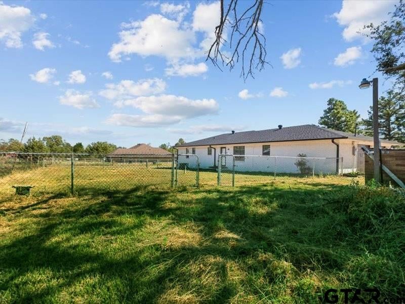 17014 Woodcrest Circle