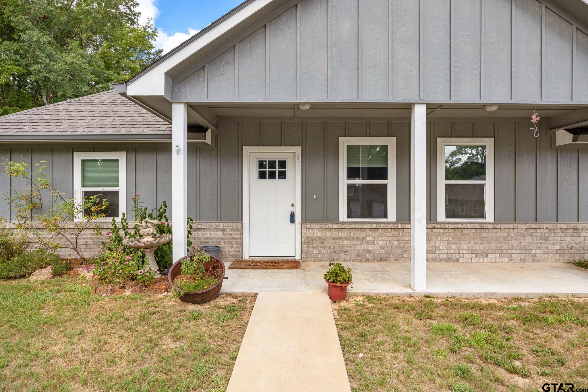 427 Garrett Circle