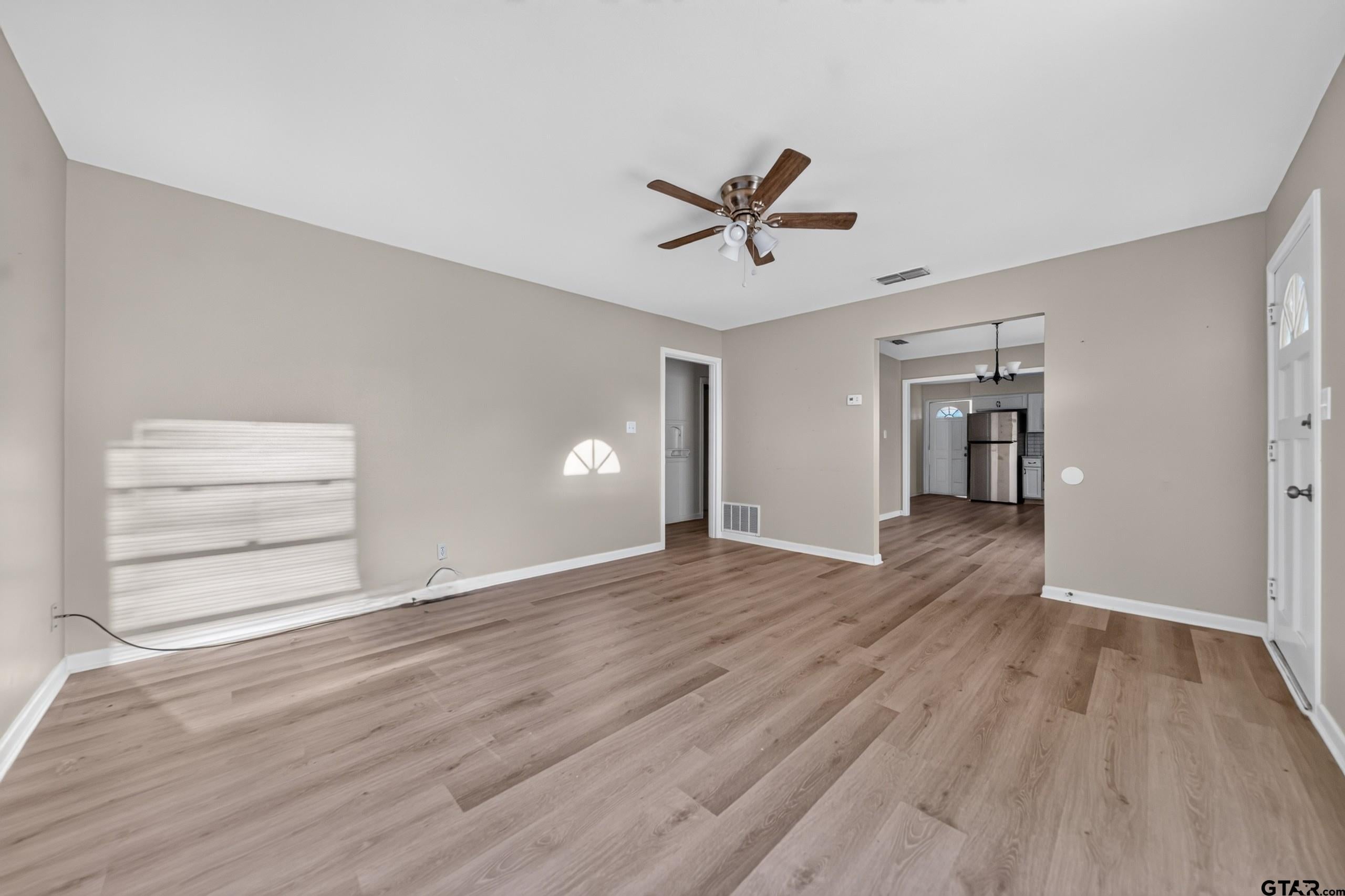 1221 S Tipton