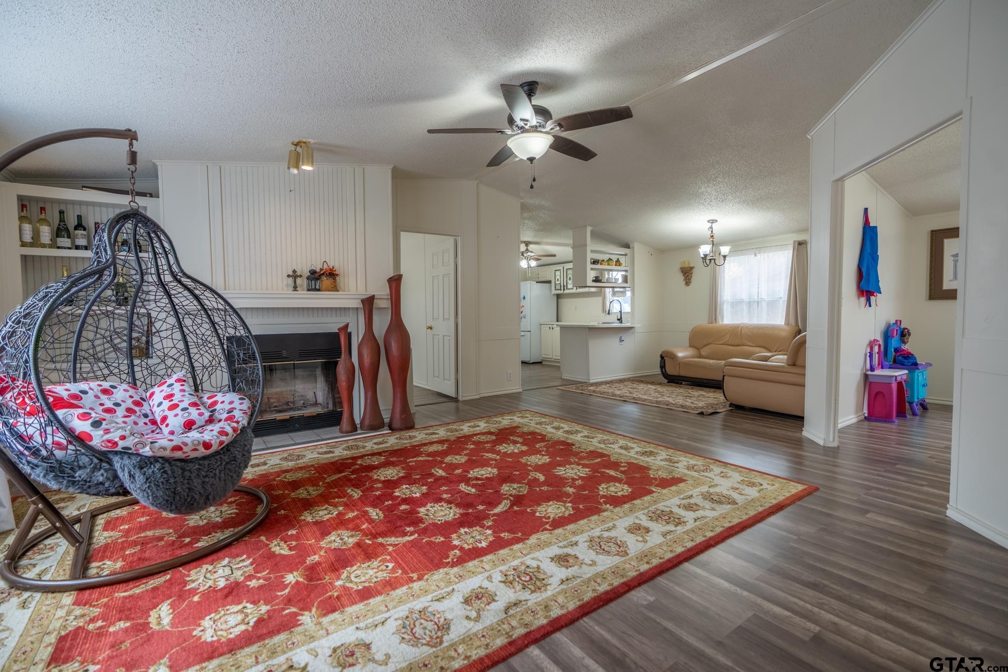 21330 Southwind
