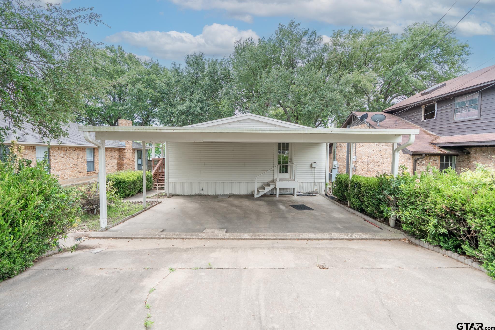 21330 Southwind