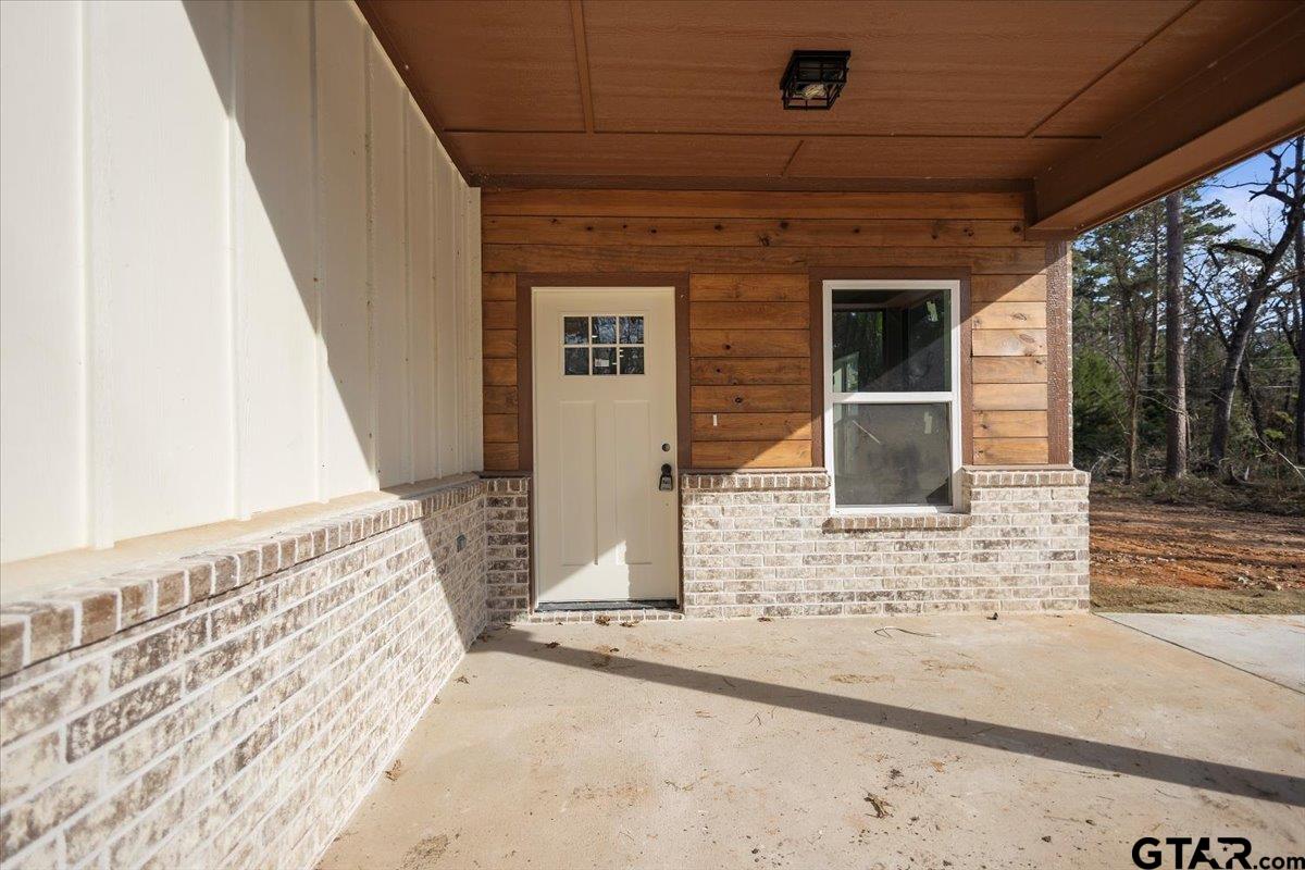 663 Caroline Bend