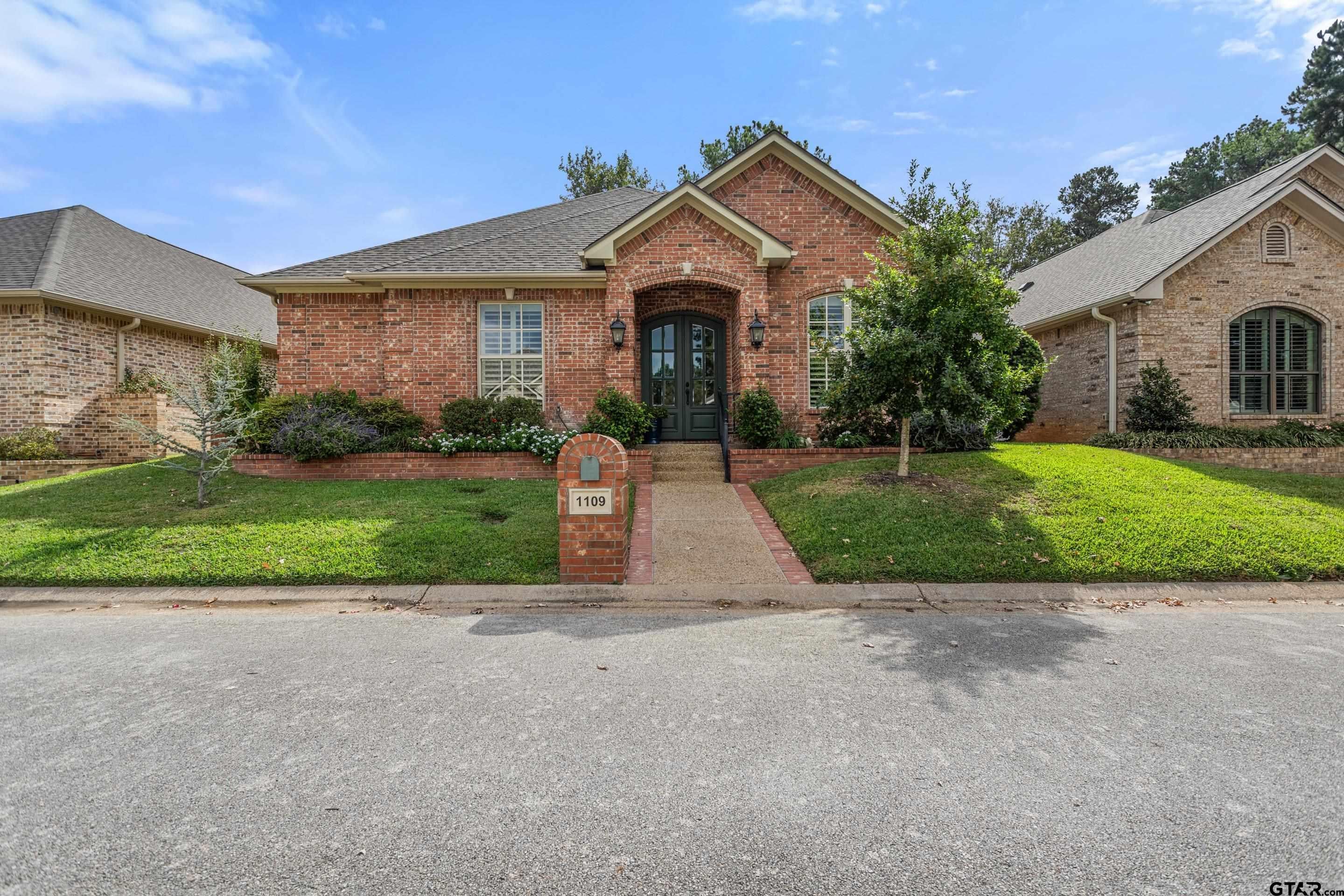 1109 Laurelwood Dr.