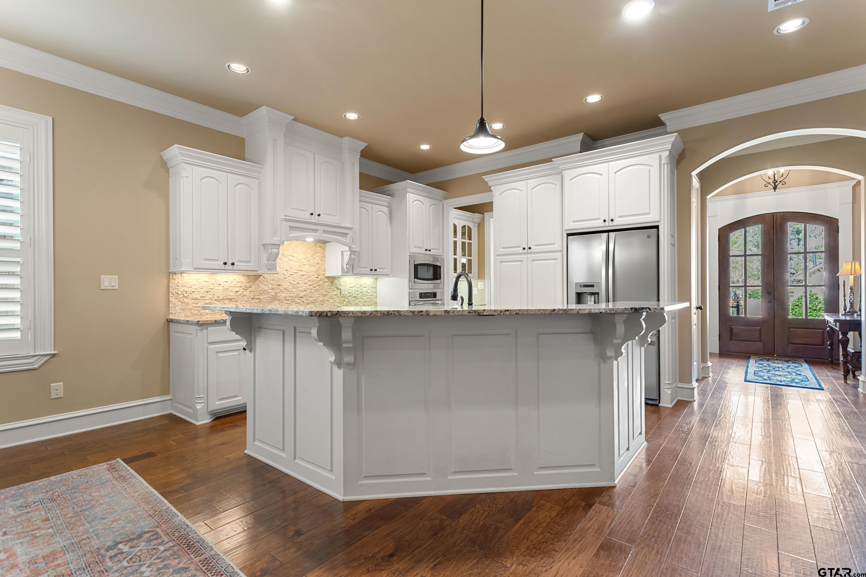 1109 Laurelwood Dr.