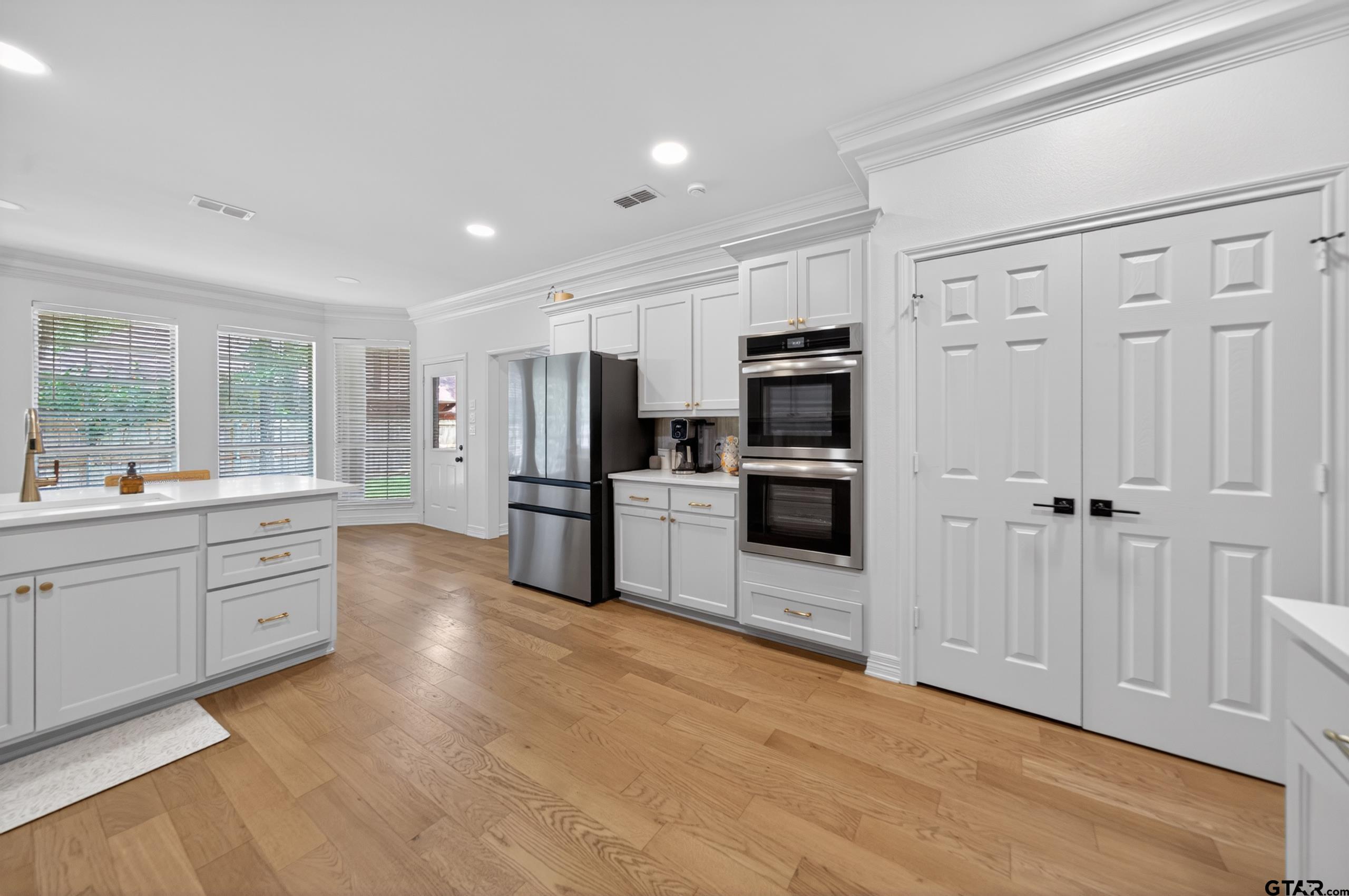 3409 Pebblebrook Dr