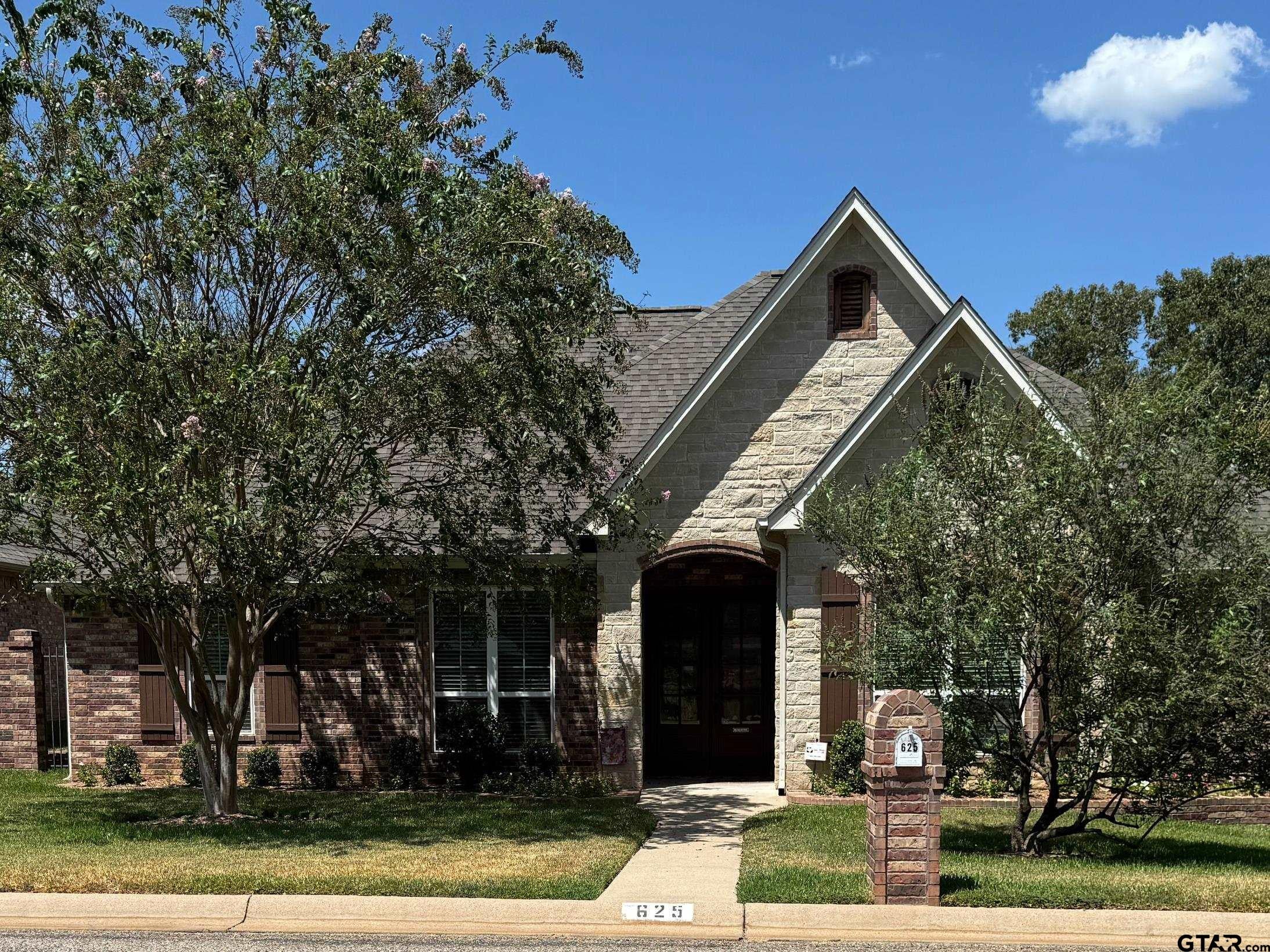 625 Bunker Dr.
