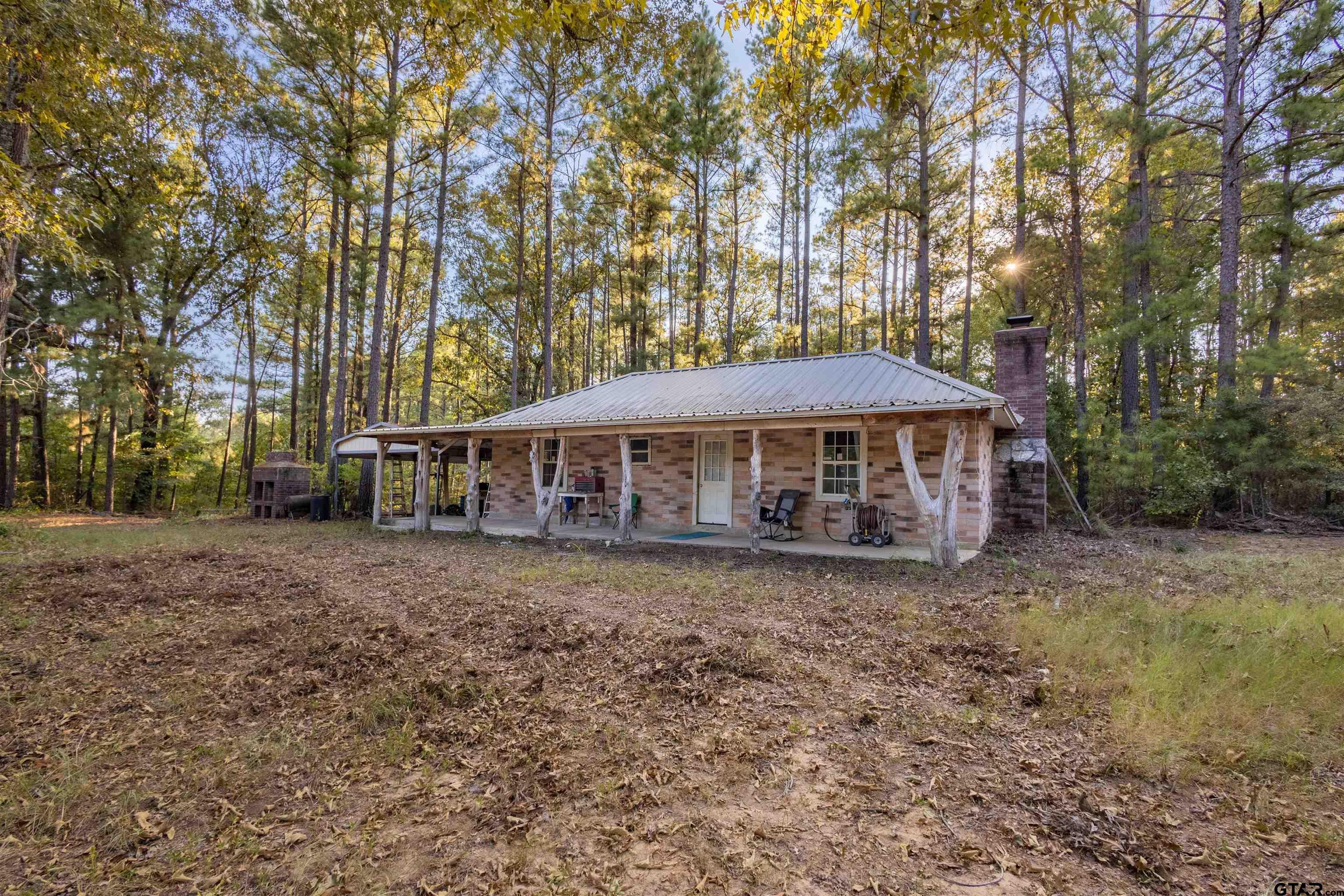 205 County Road 2880